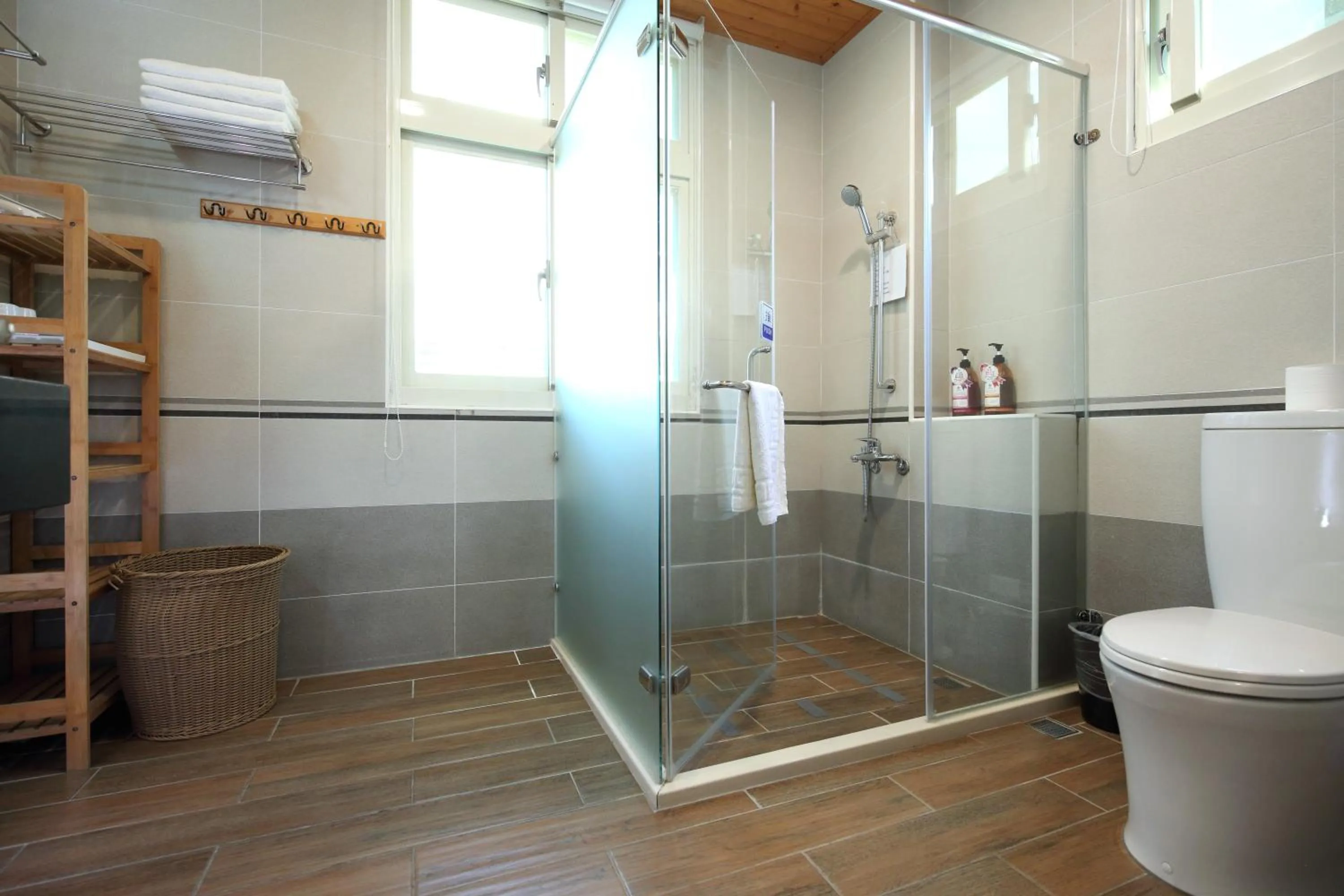 Shower in Normans B&B