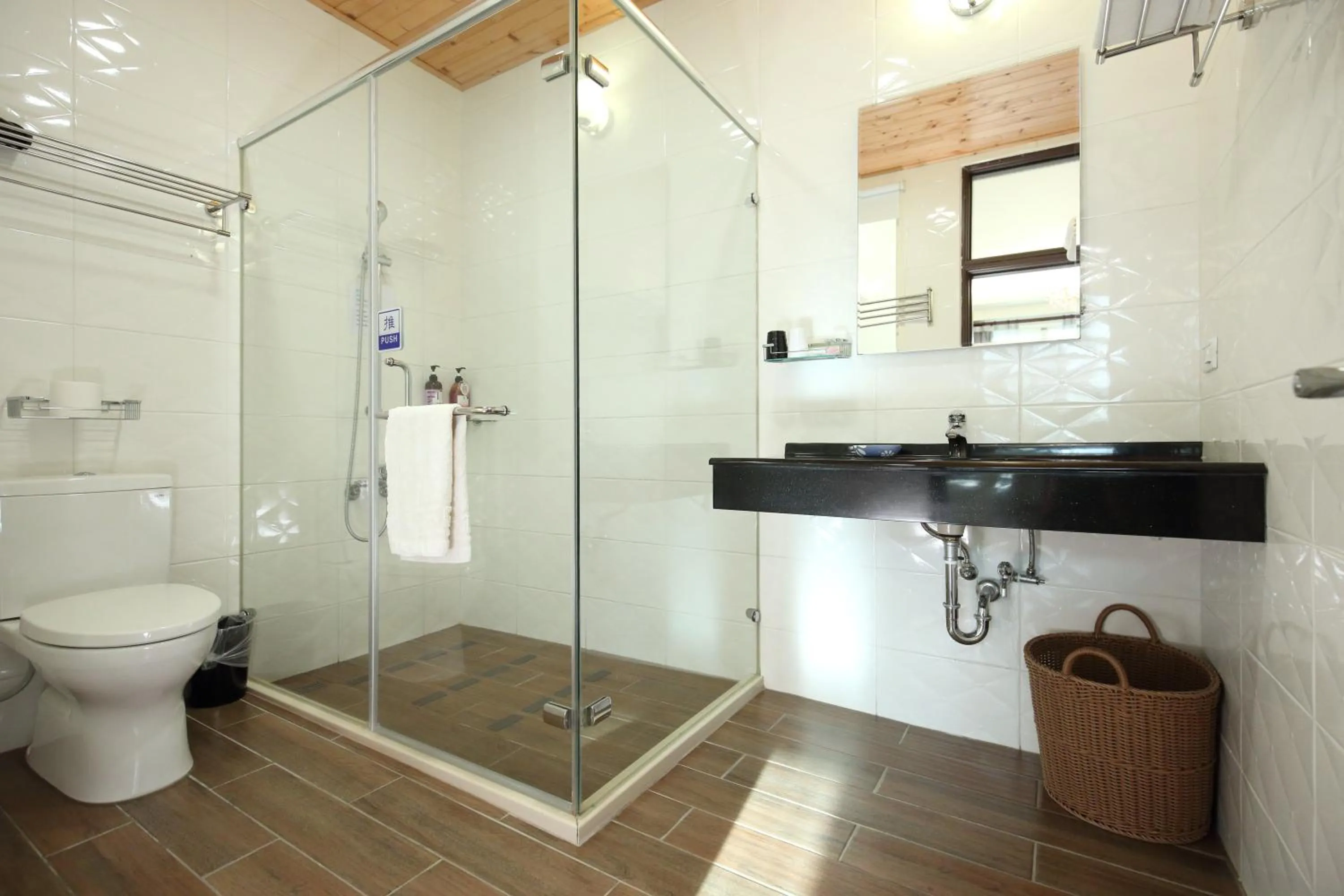 Shower in Normans B&B