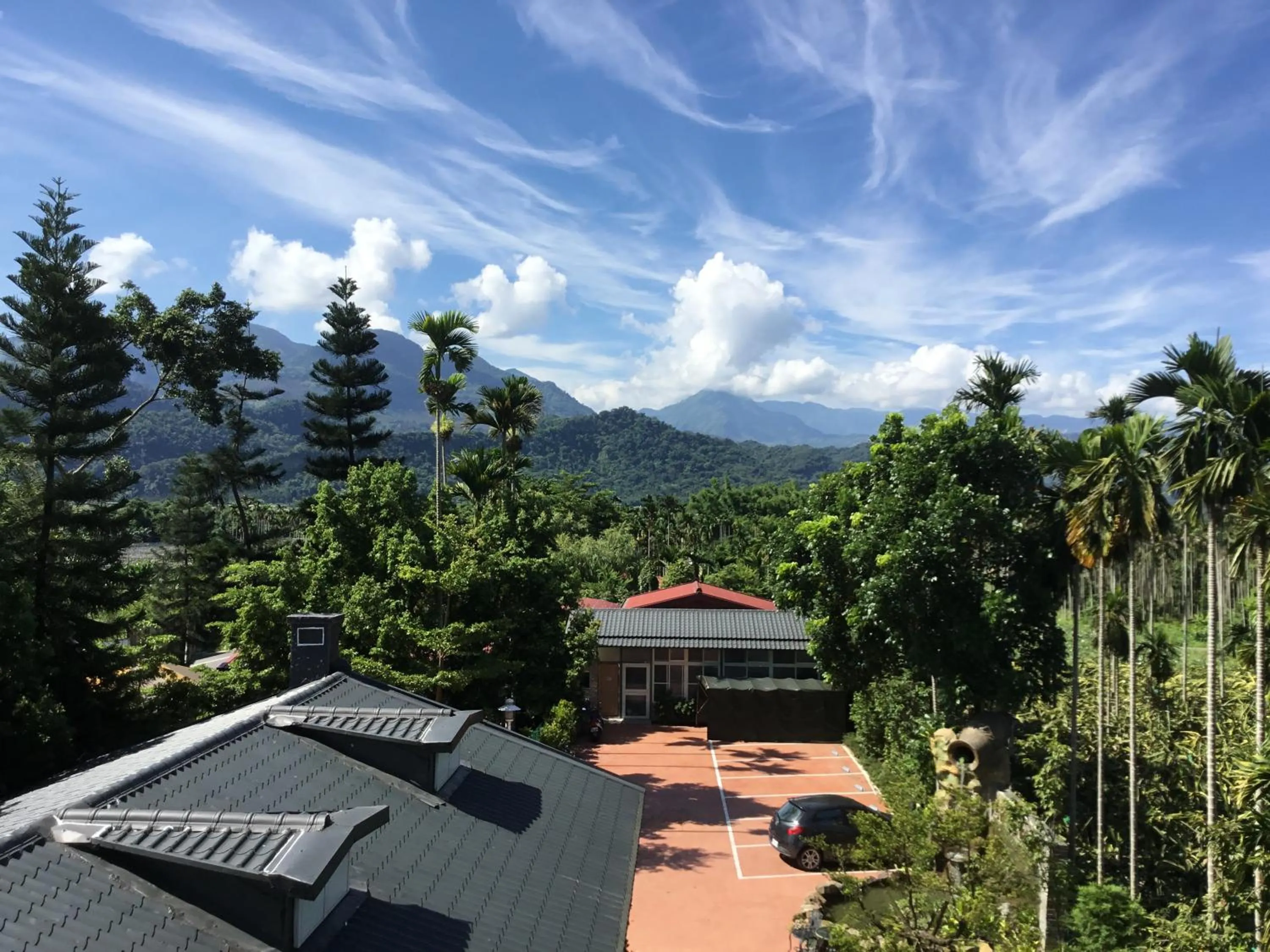 Garden view in Champs Yazuh B&B