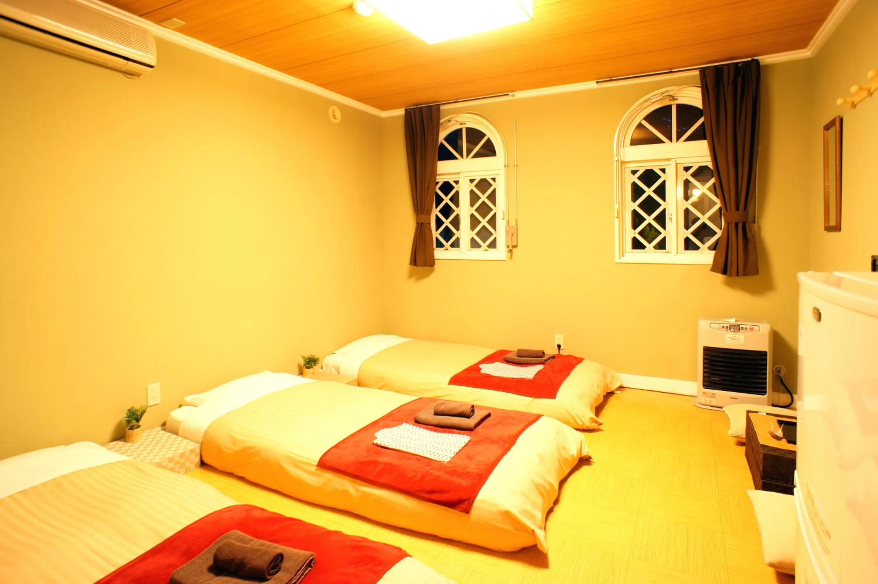 Photo of the whole room, Bed in Karuizawa Pension Sato no Nukumori