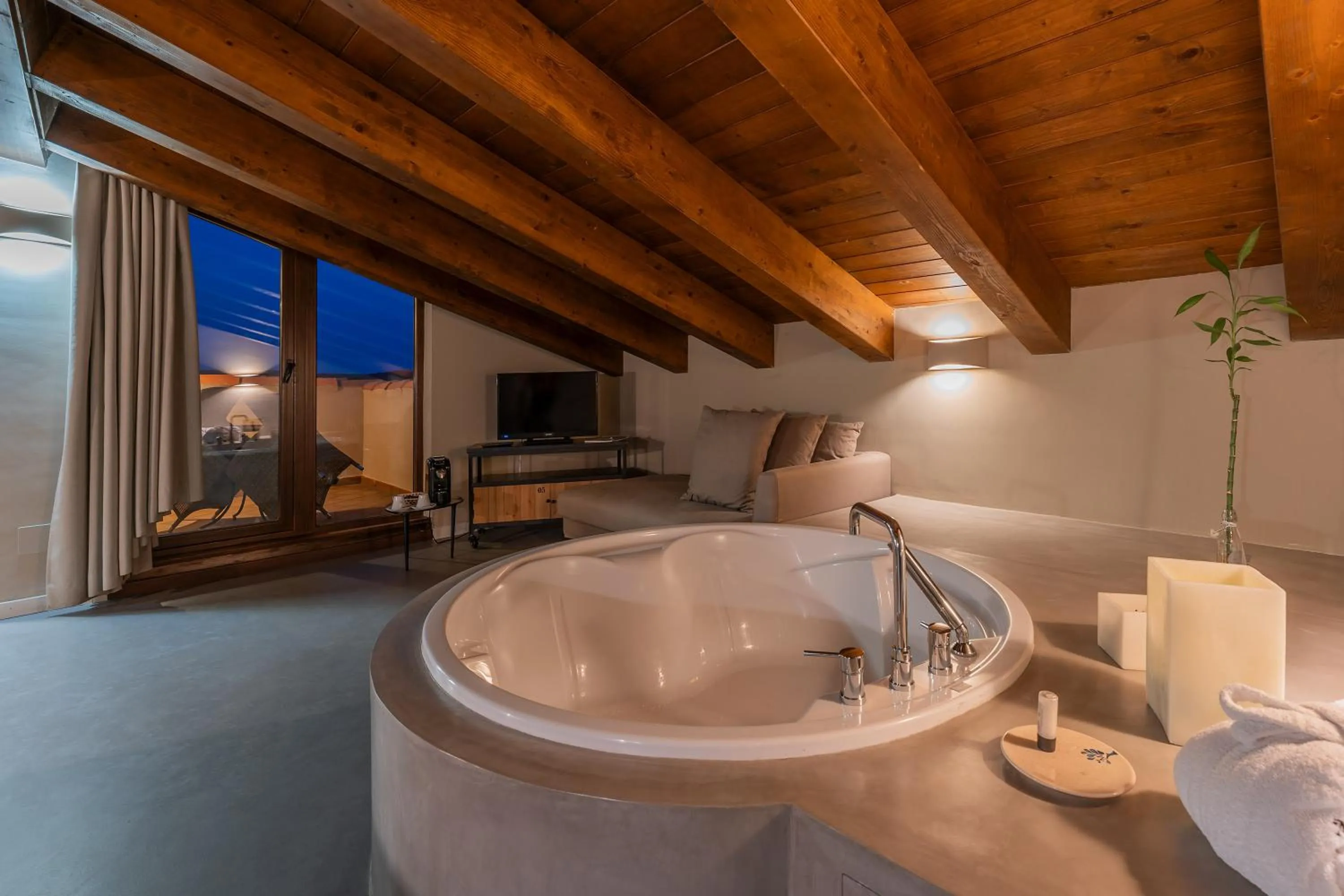 Bath in Hotel Mas De Cebrian