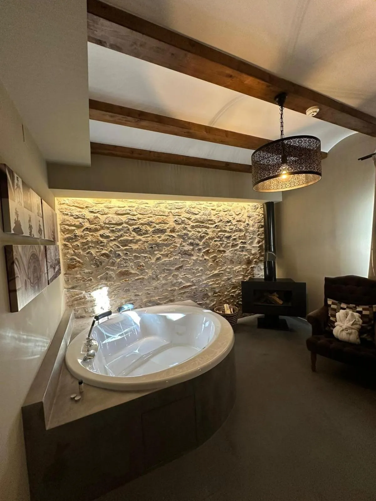 Bath in Hotel Mas De Cebrian