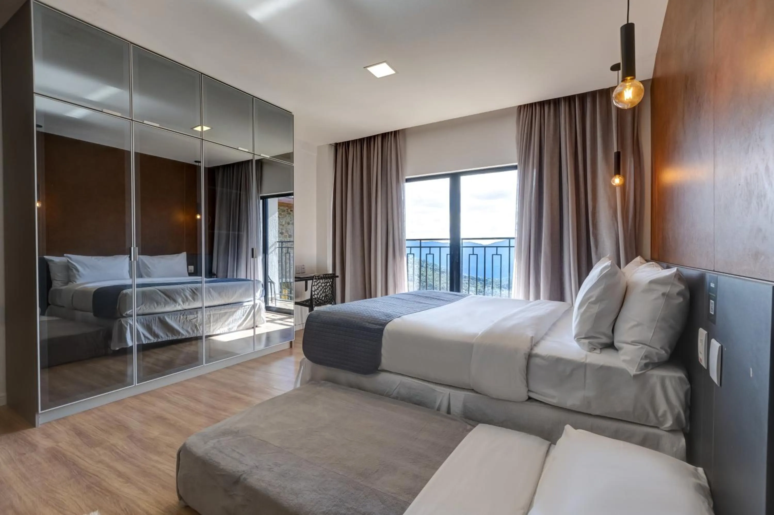 Bedroom, Bed in Gran Paradiso Campos do Jordão By Ventura OFICIAL