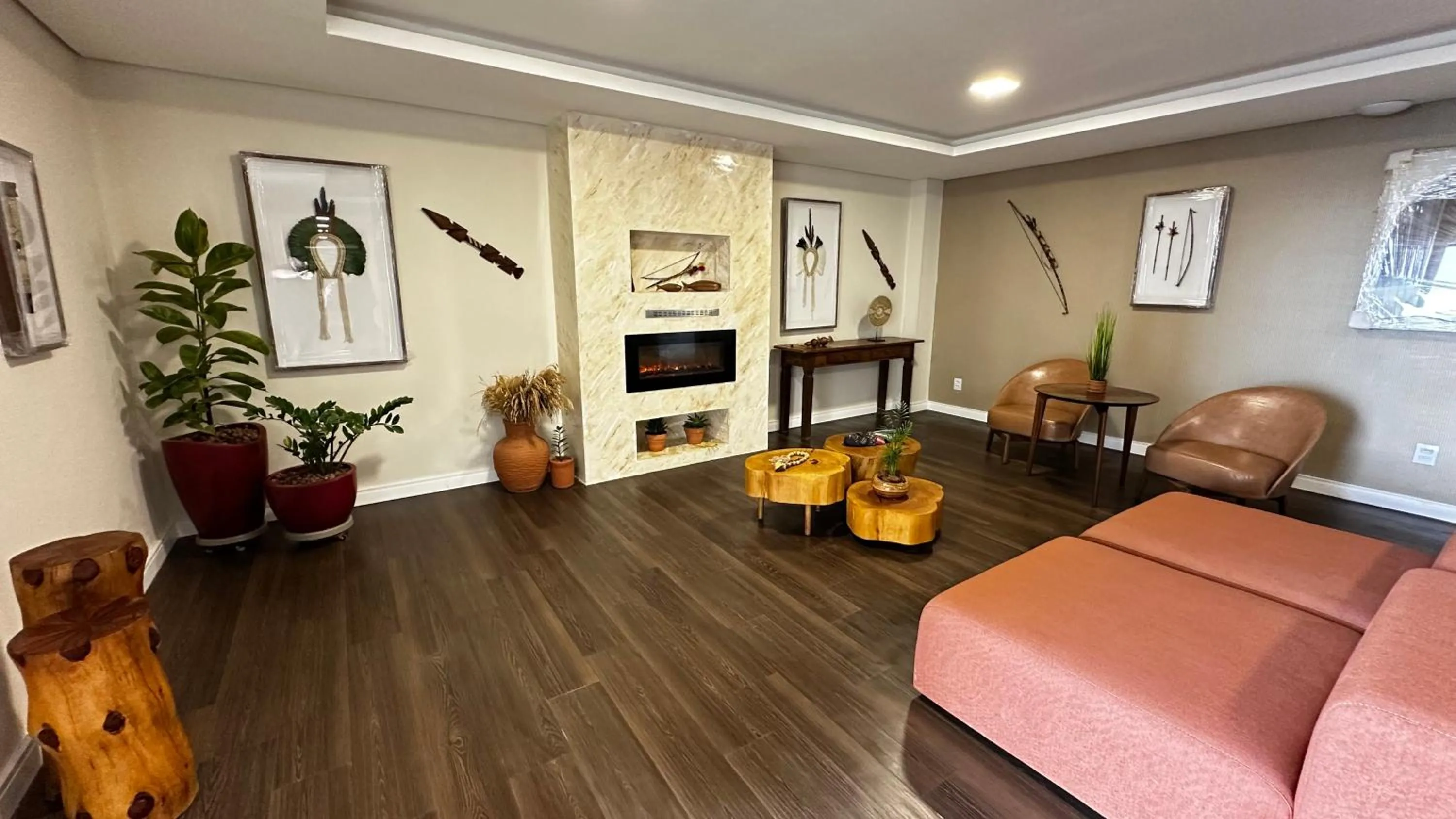 Seating area in Gran Paradiso Campos do Jordão By Ventura OFICIAL