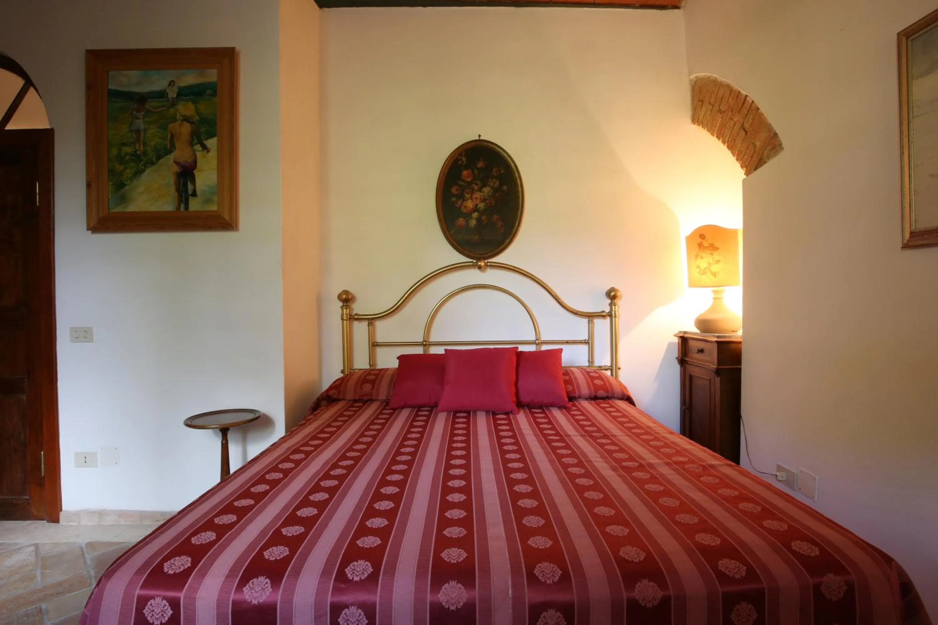 Bed in Residenza Santa Maria In Borraccia