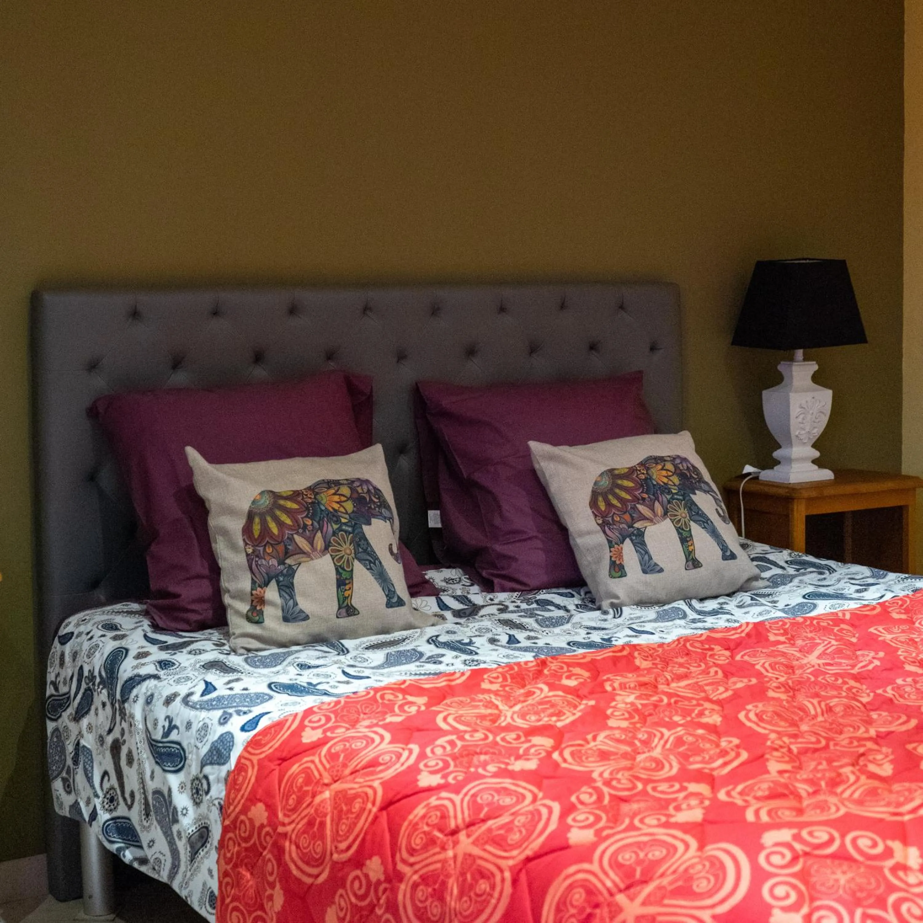 Bed in Le Fauverney Lodge