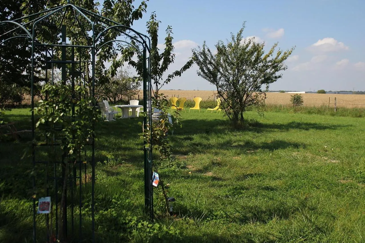 Garden in Le Fauverney Lodge