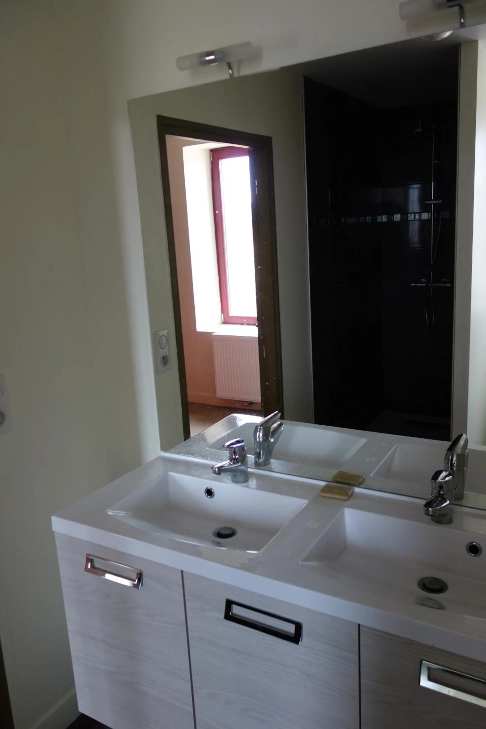 Bathroom in Le Fauverney Lodge