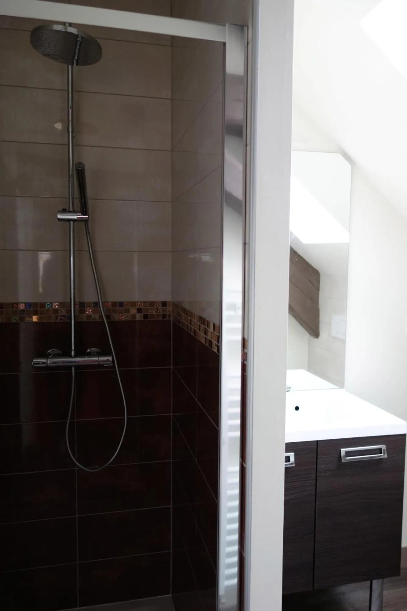 Bathroom in Le Fauverney Lodge