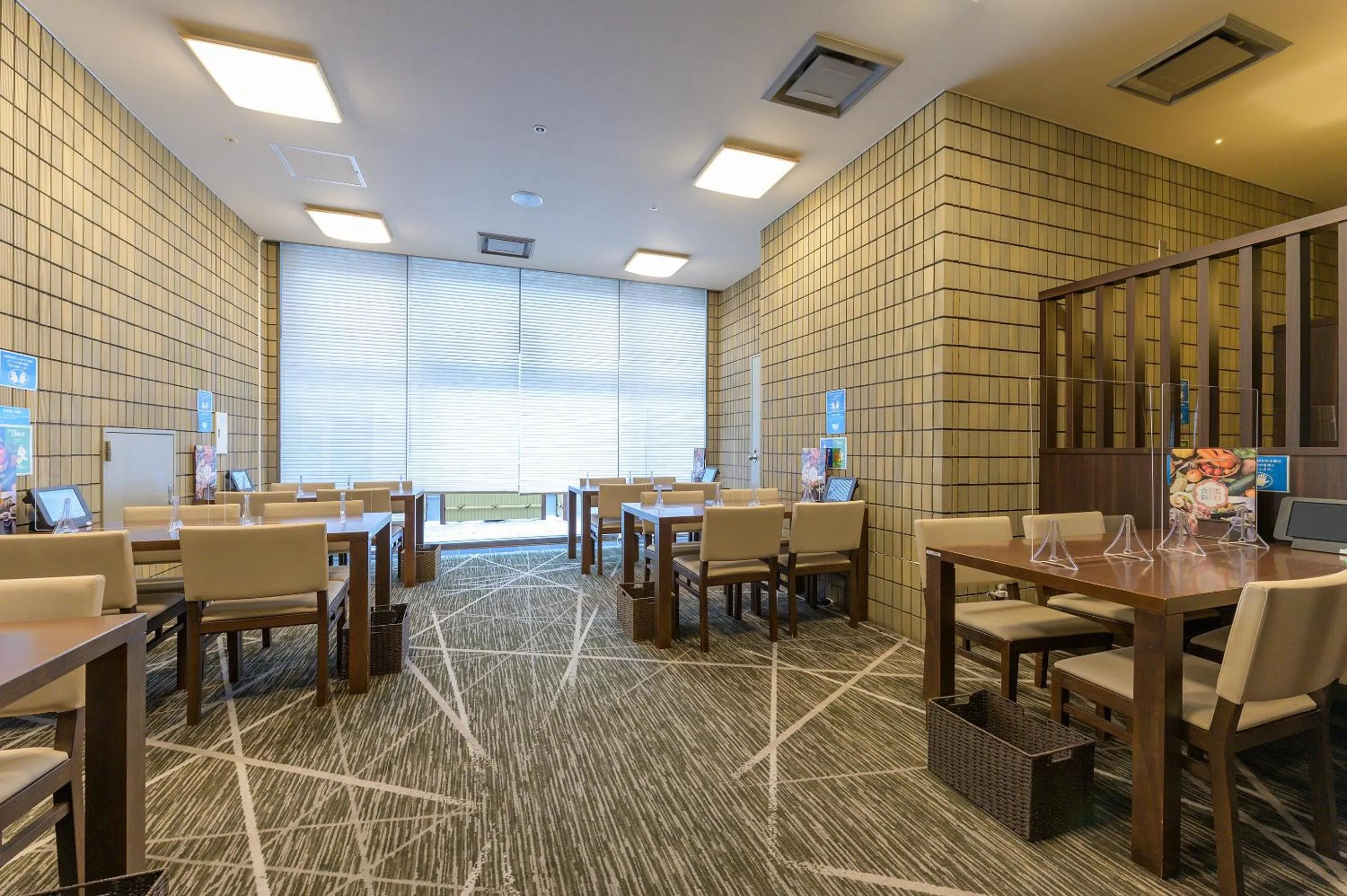 Restaurant/places to eat in ホテル京都エミナースManyonoyuHotelKyotoEminence