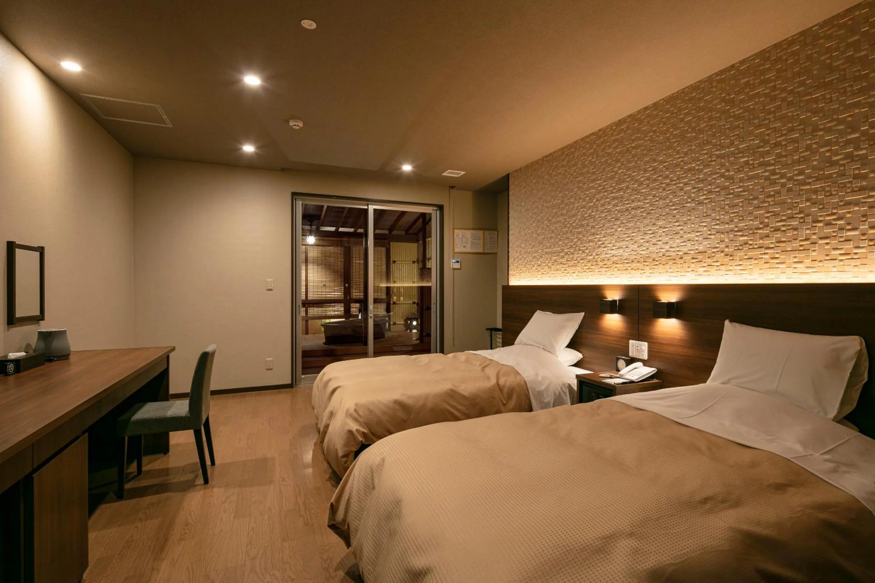 Bed in ホテル京都エミナースManyonoyuHotelKyotoEminence