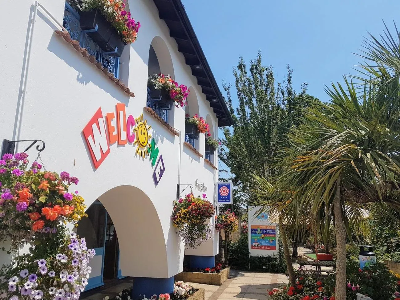 Neighbourhood in Dawlish Warren Holidays