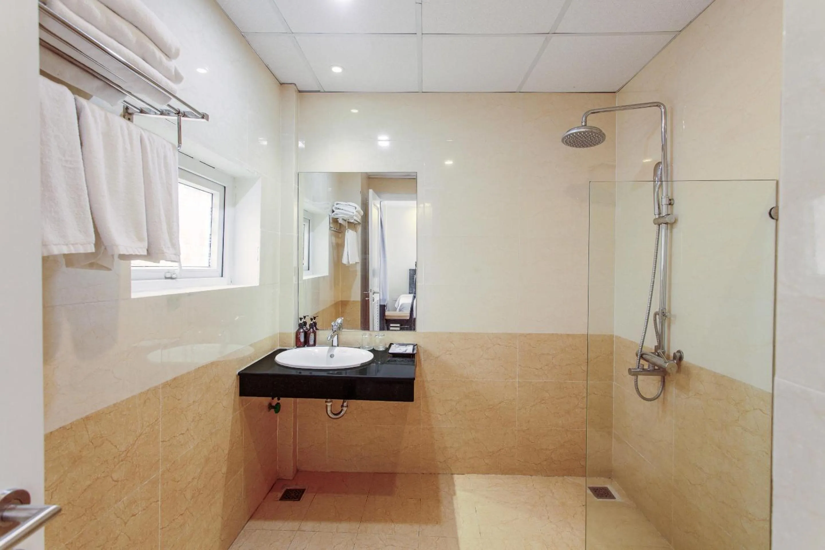 Seavitel Danang Beach Hotel