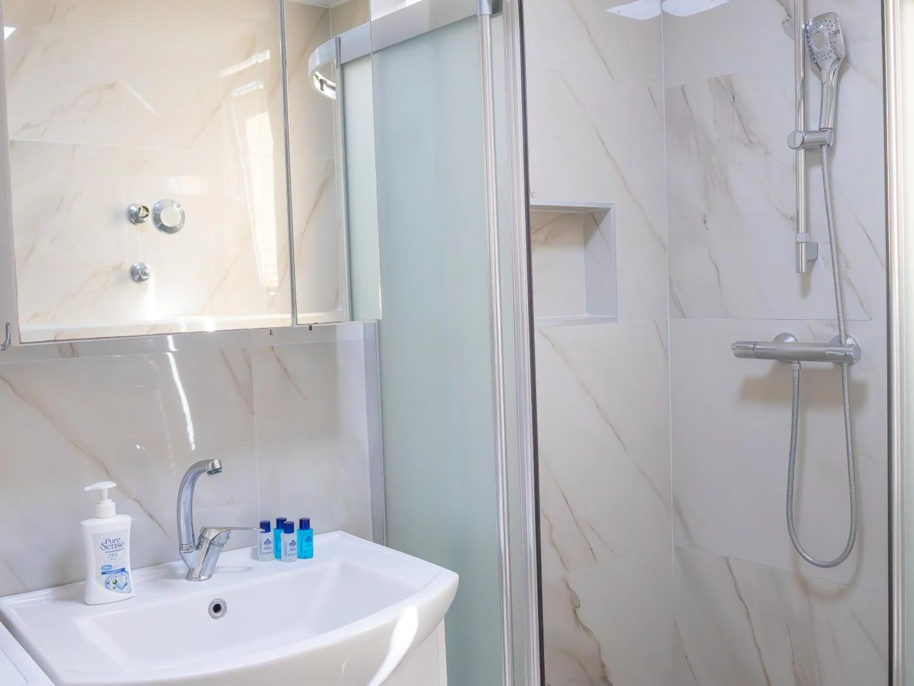 Bathroom in Güden-Pearl