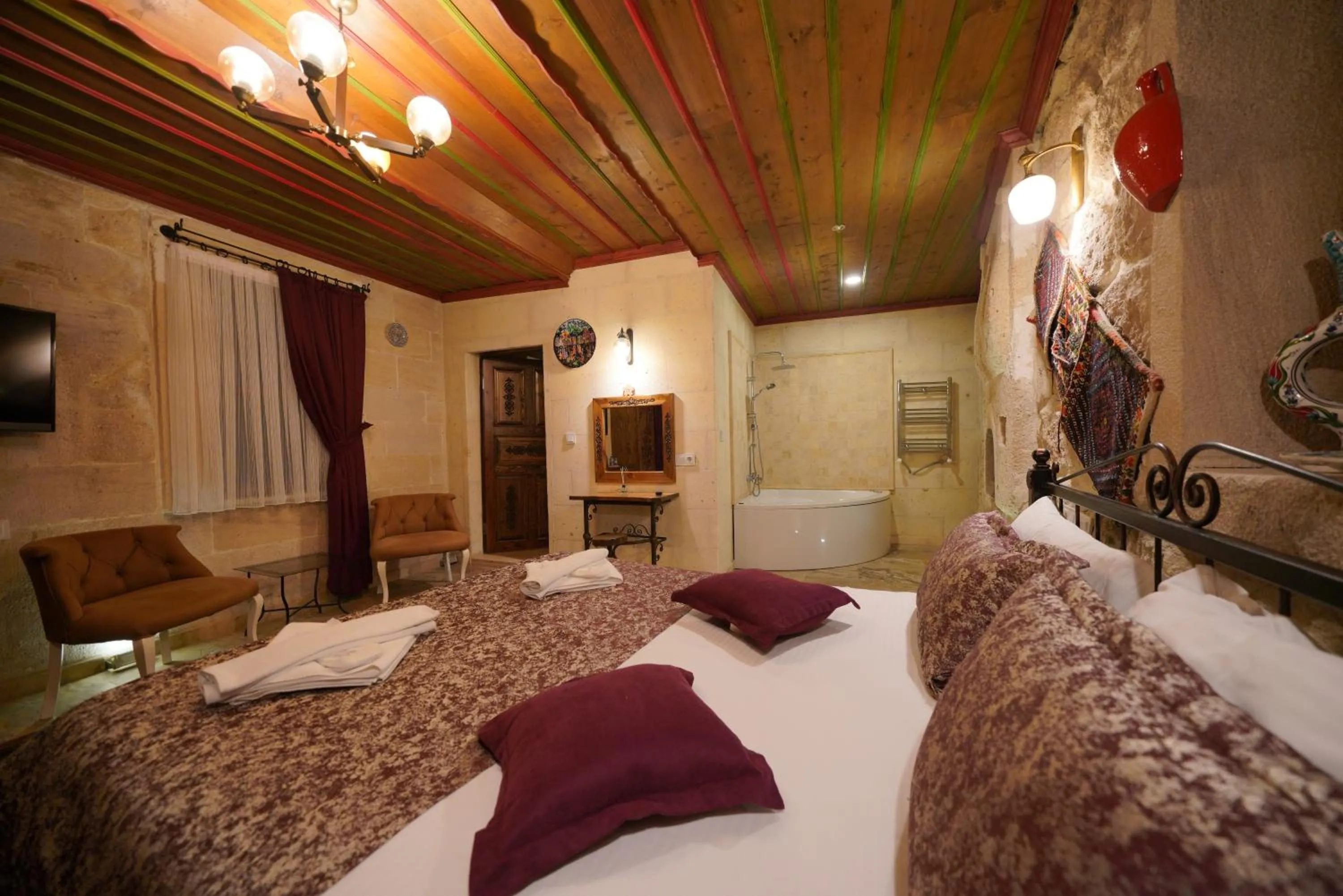 Bed in Emit Cave Hotel