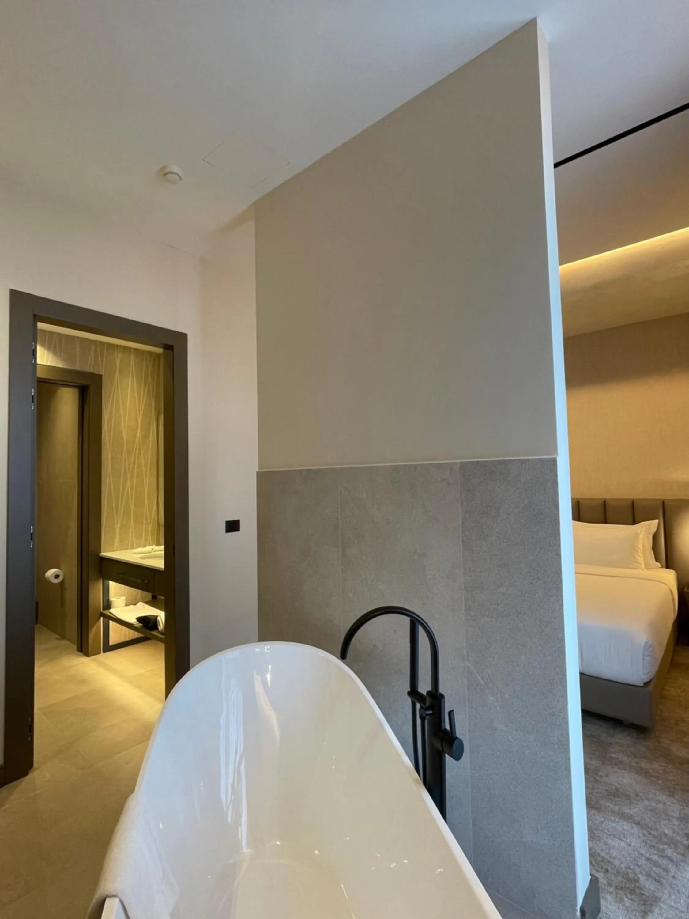 Bathroom, Bed in Grand Duka Hotel & SPA