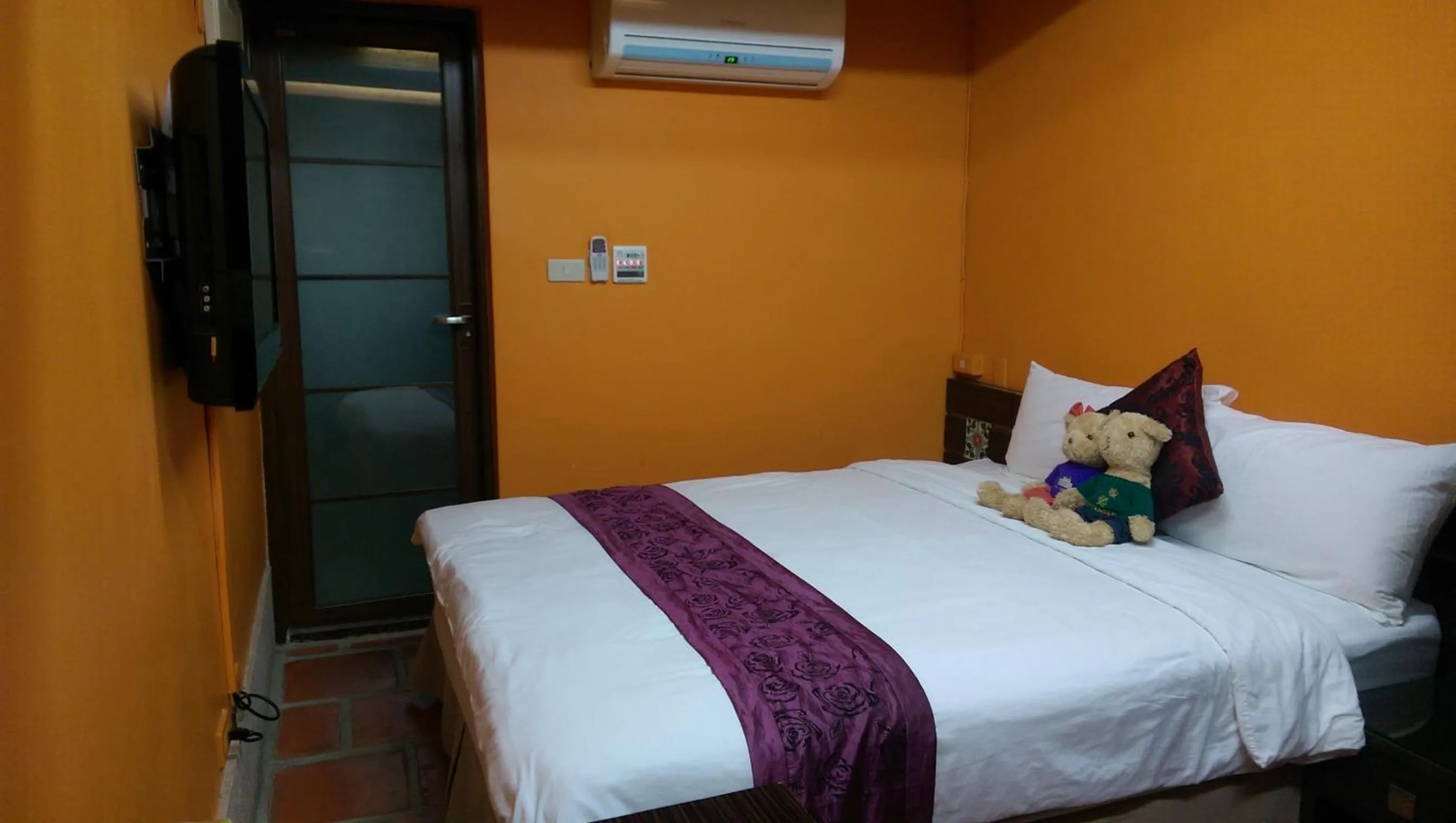 Bed in PianoPiano B&B