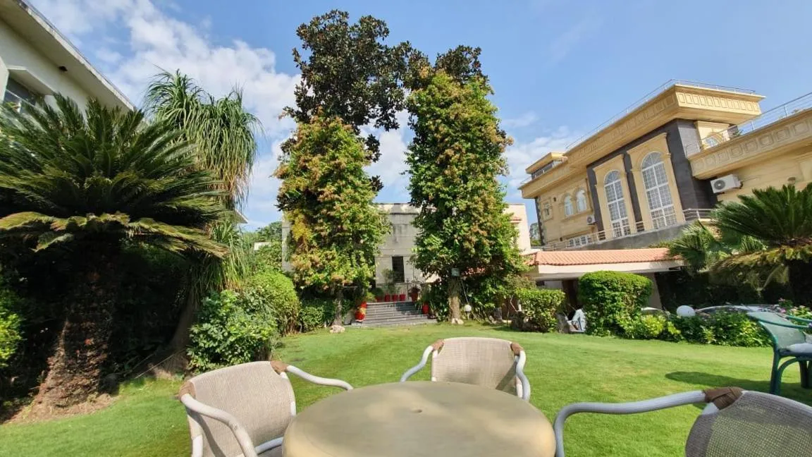 Magnolia Boutique House