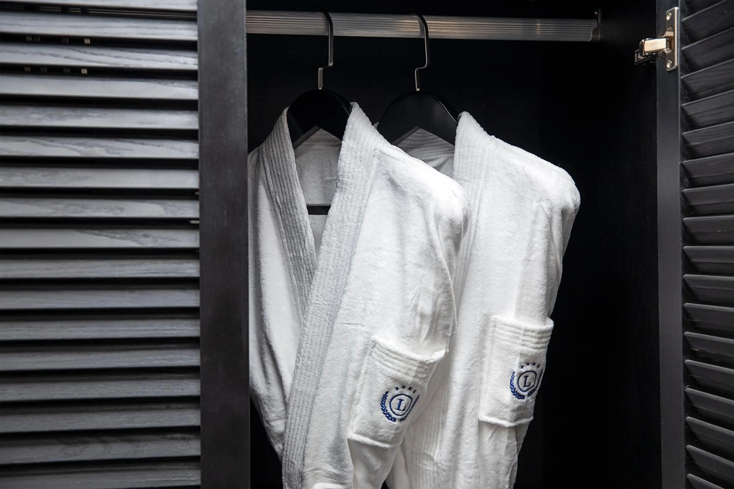 wardrobe in LanOu hotel