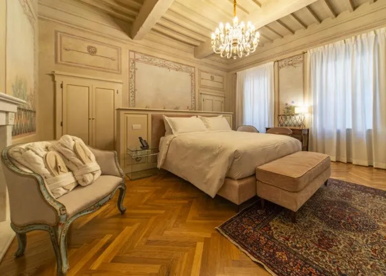 Bed in Residenza d'epoca Luca Pacioli