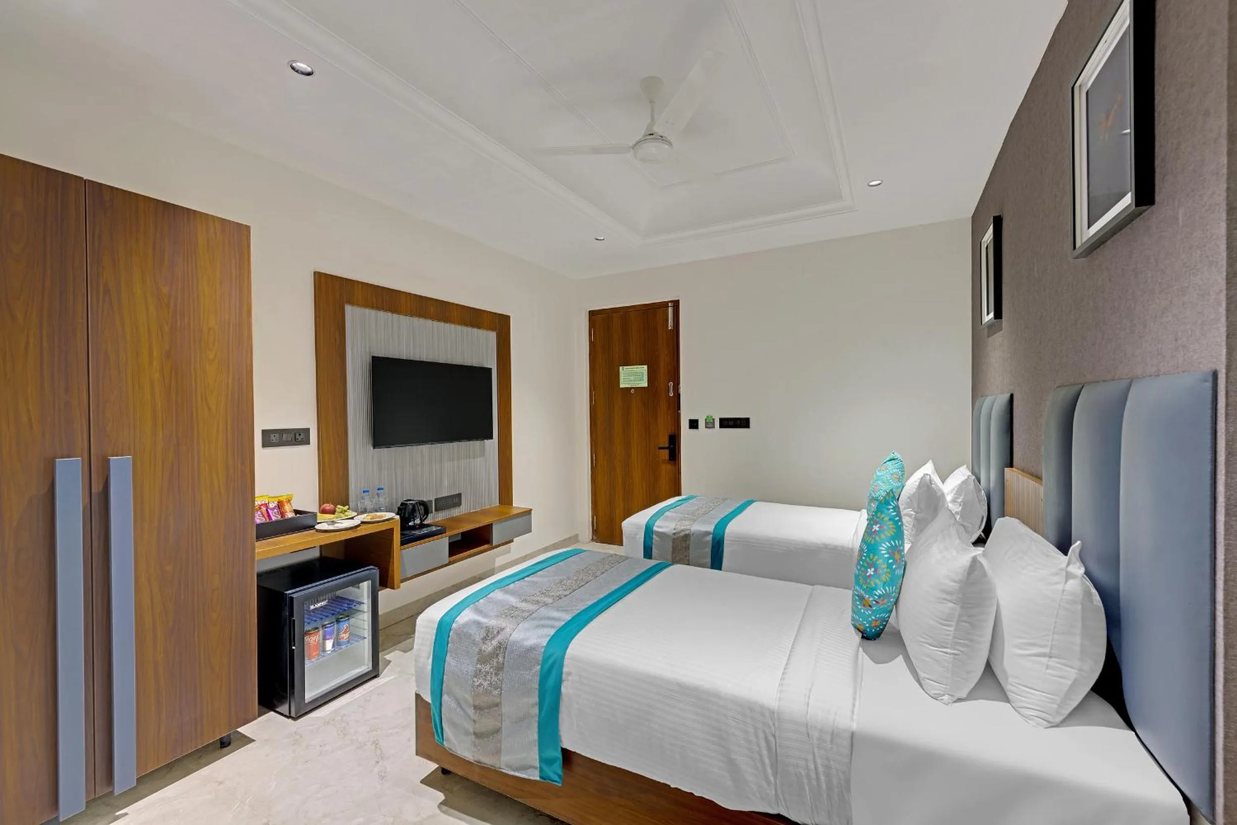 Bed in Click Hotel Shamshabad - Hyderabad Airport