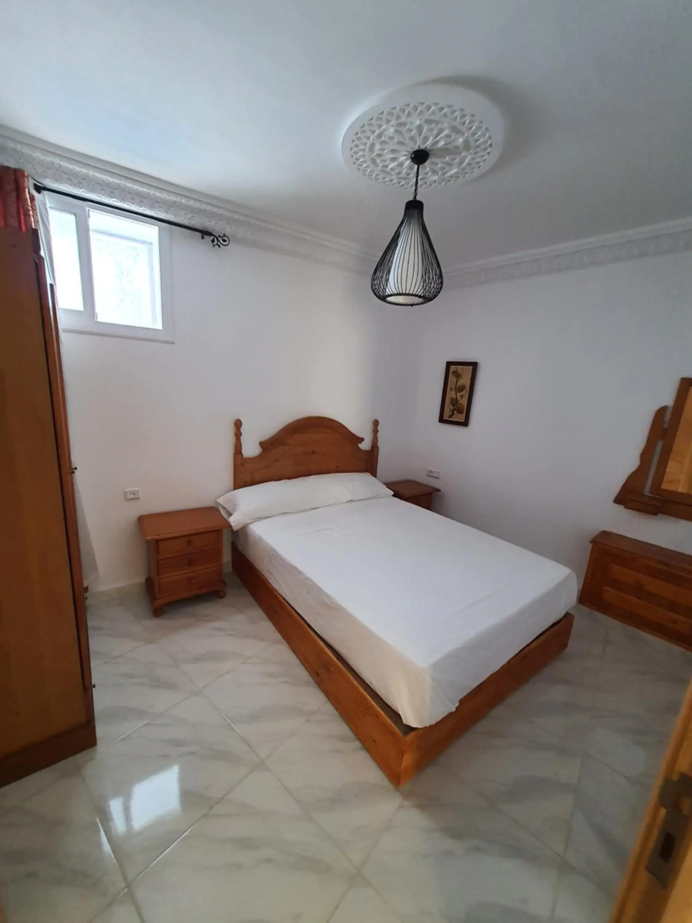 Double Room with Shared Toilet in Hostel ALINE Double Room with Shared Toilet in Hostel ALINE