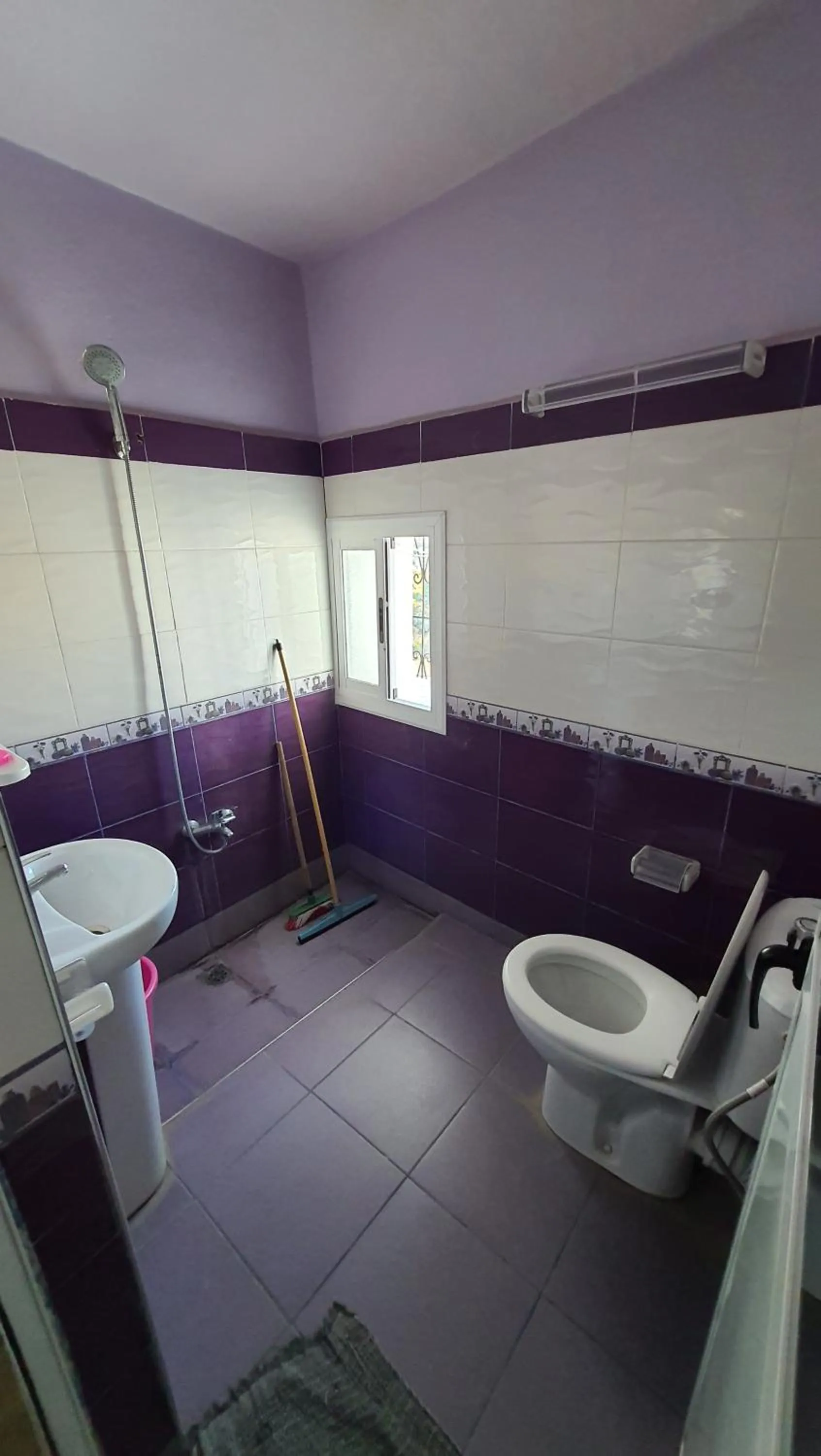 Shower in Hostel ALINE