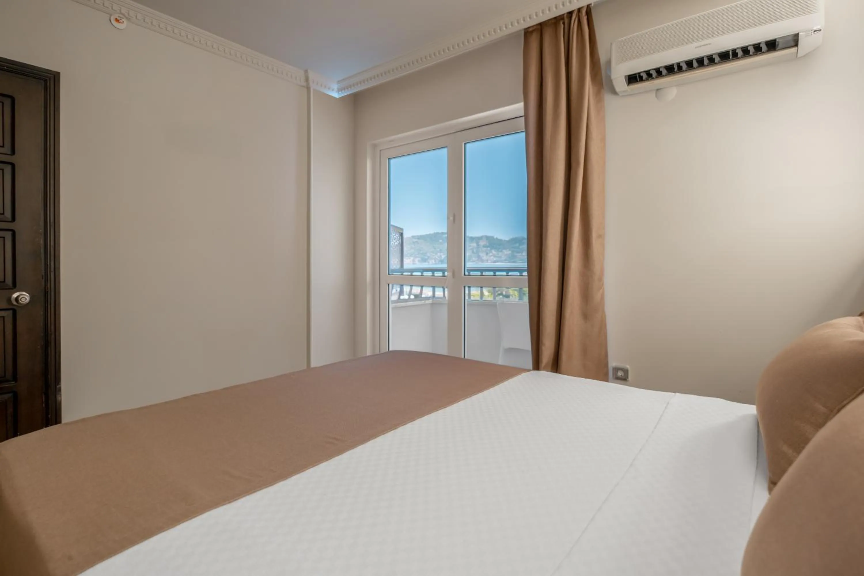 Bed in Parador Sky Hotel All Inclusive