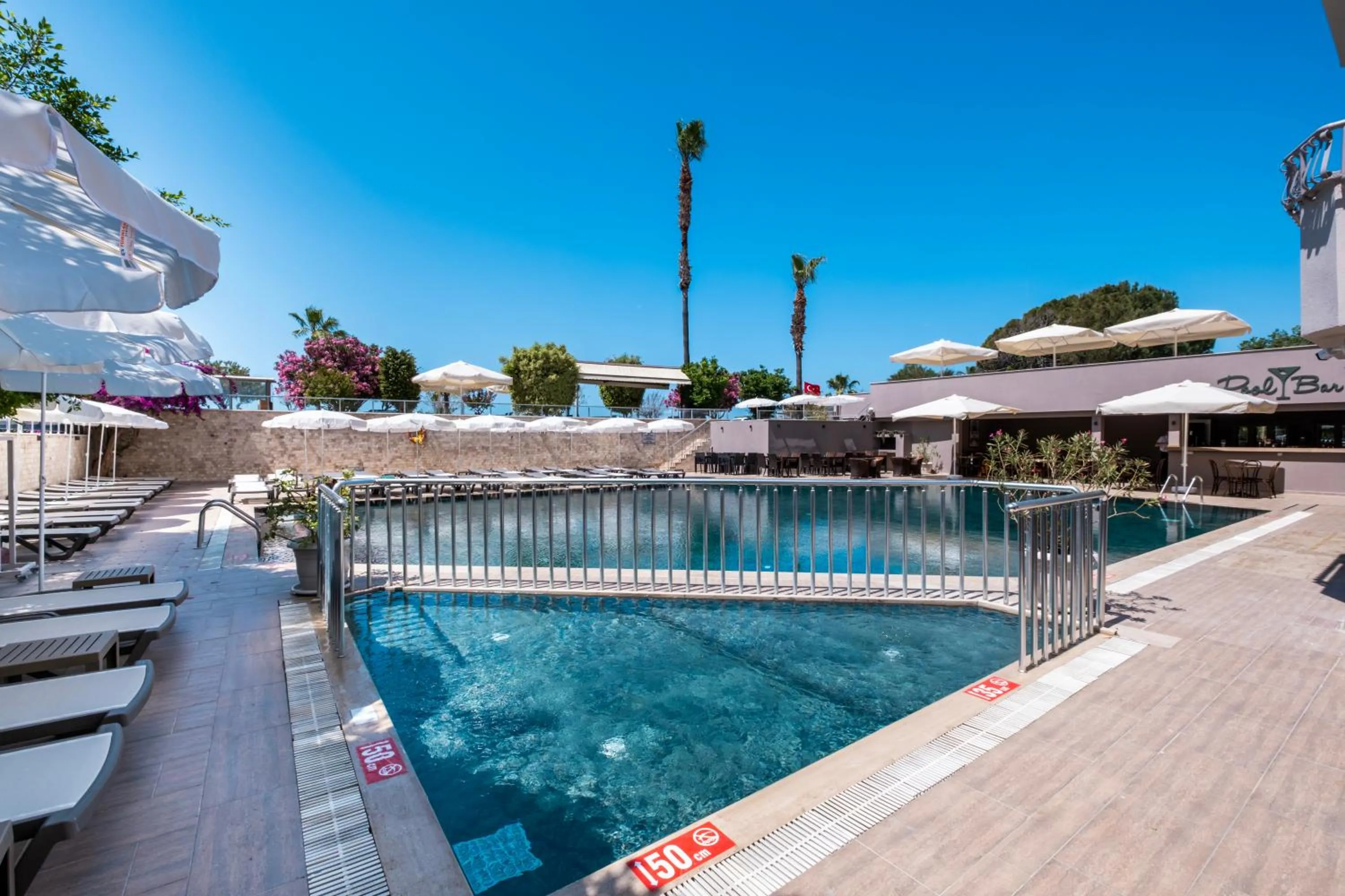 Day in Parador Sky Hotel All Inclusive