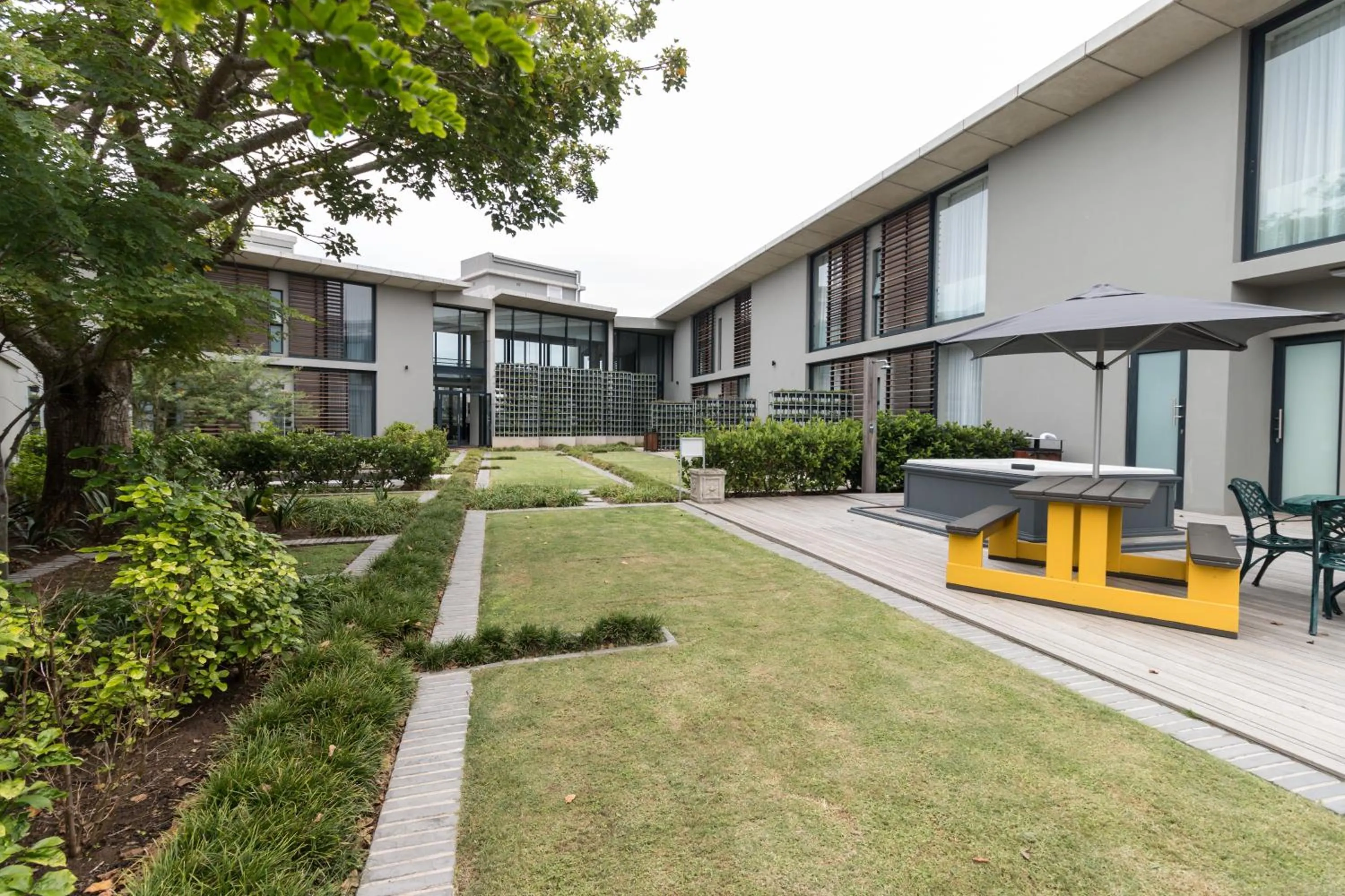 Garden in Royal St. Andrews Hotel, Spa and Conference Centre