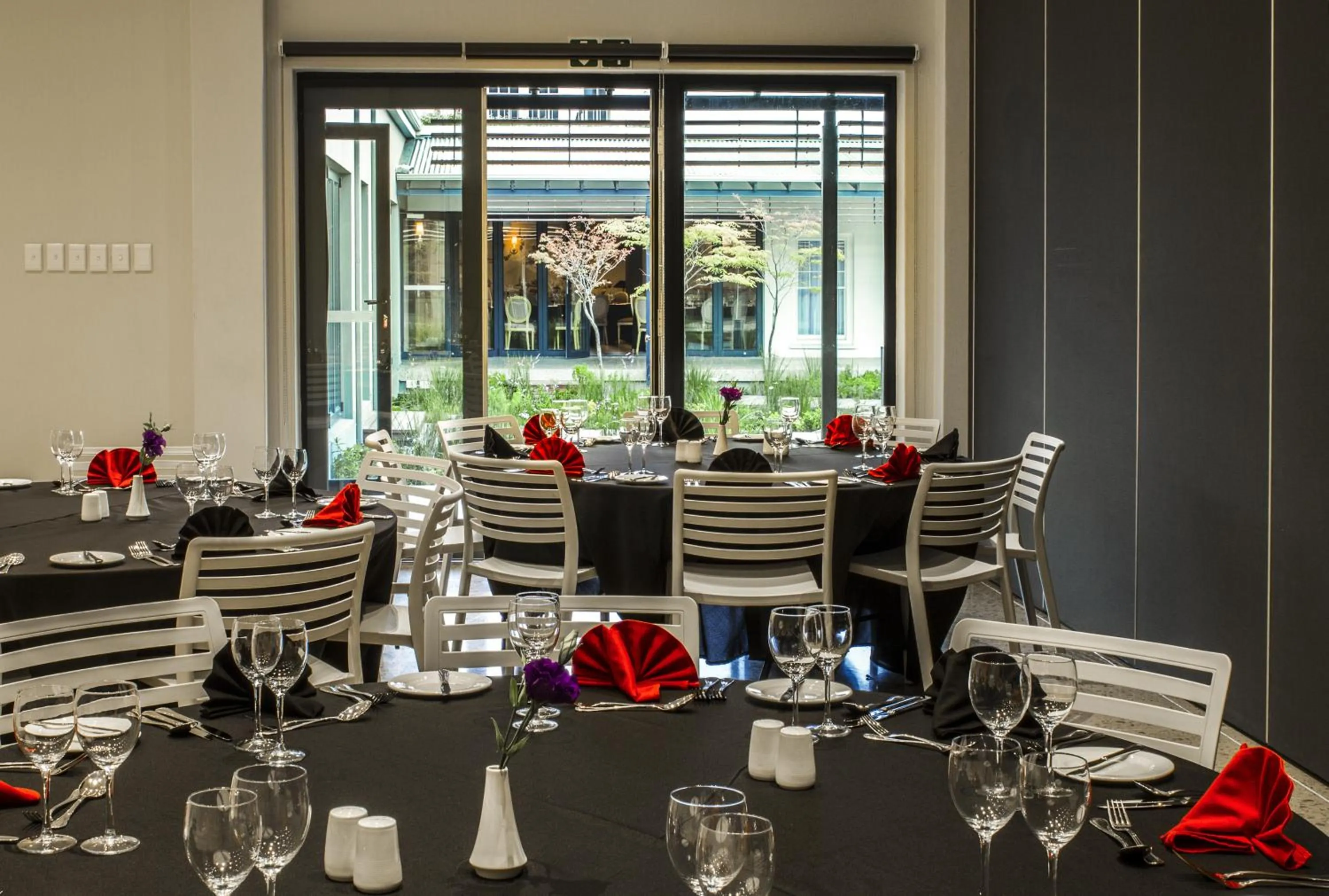 Restaurant/places to eat in Royal St. Andrews Hotel, Spa and Conference Centre