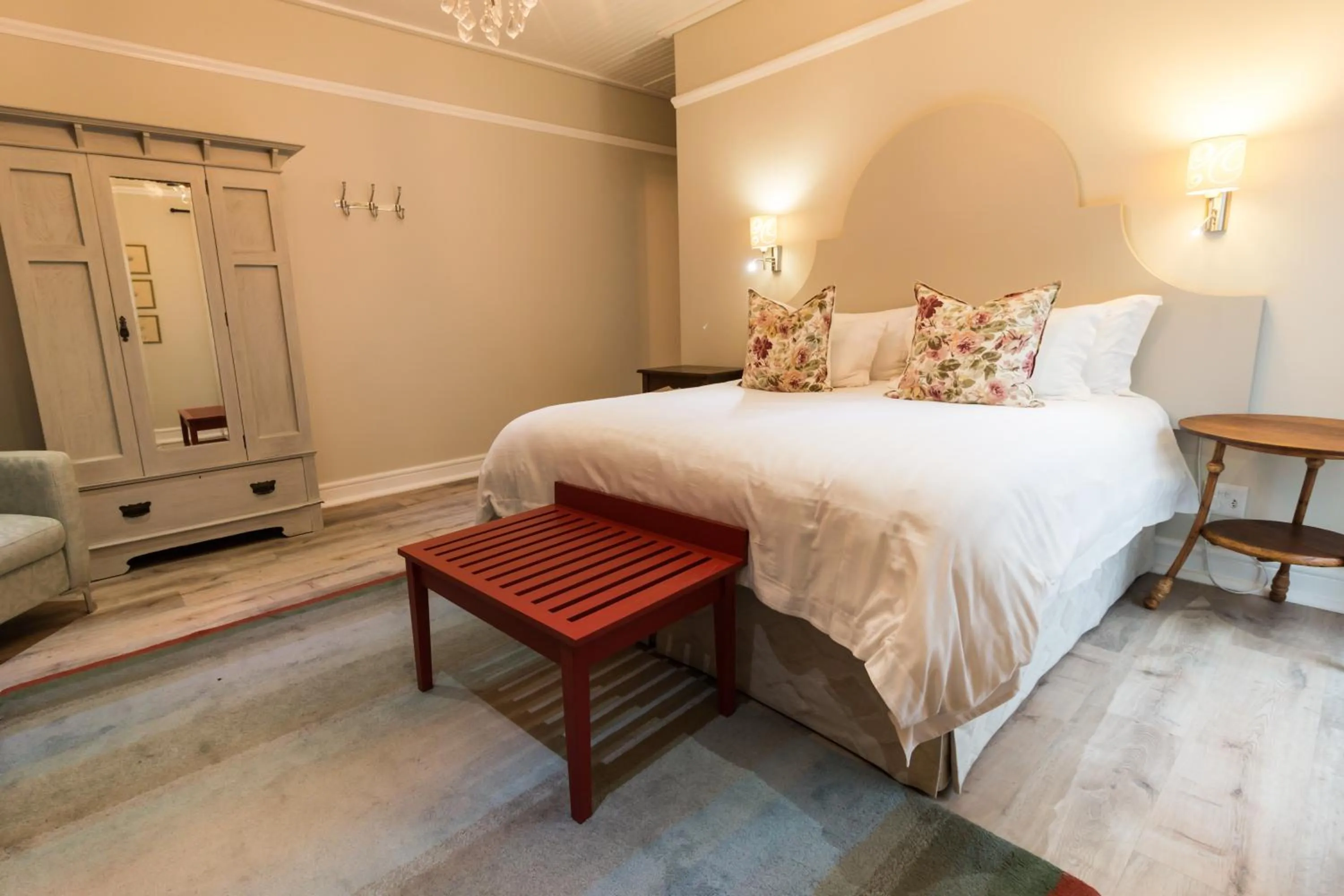 Bedroom, Bed in Royal St. Andrews Hotel, Spa and Conference Centre