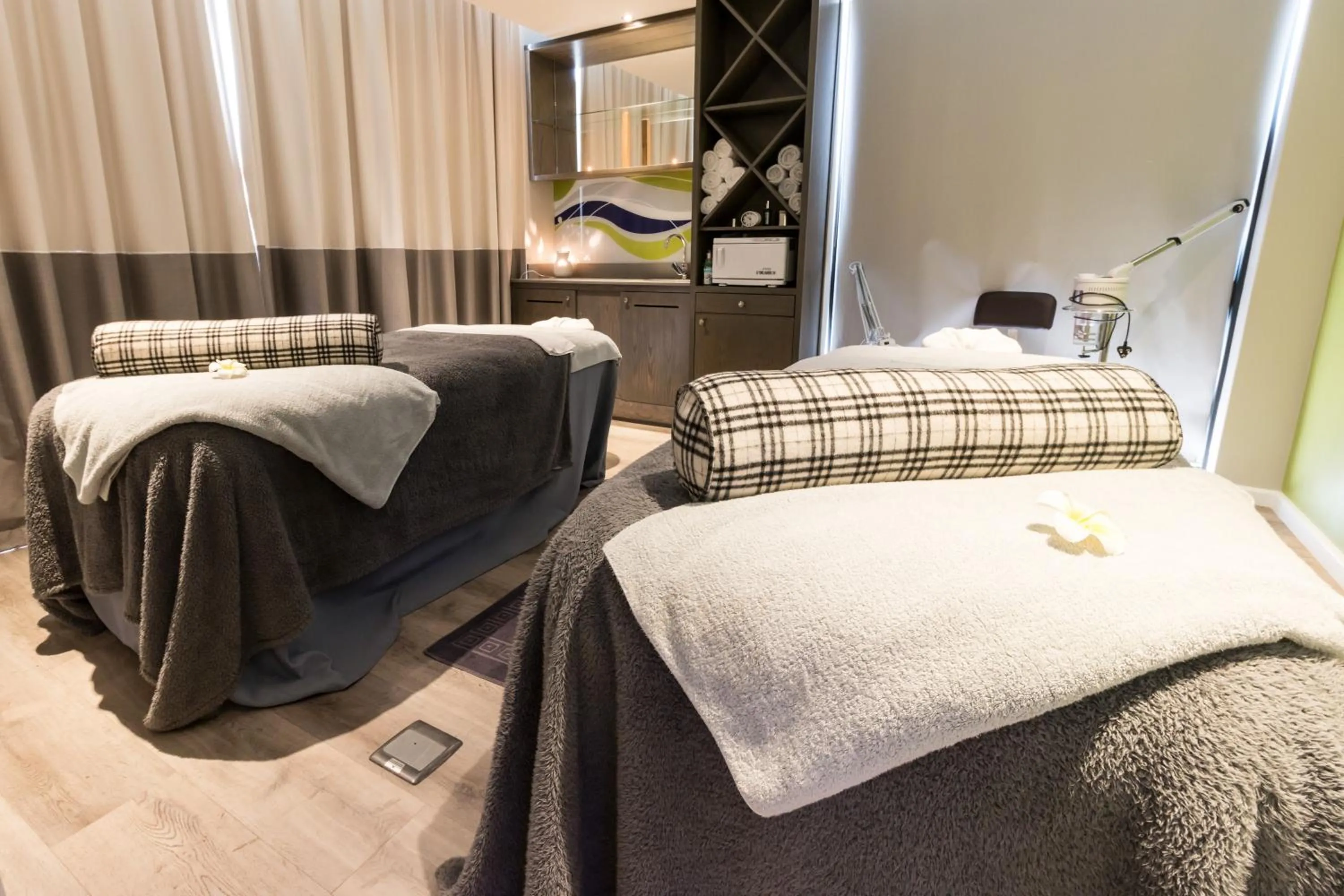 Massage, Bed in Royal St. Andrews Hotel, Spa and Conference Centre