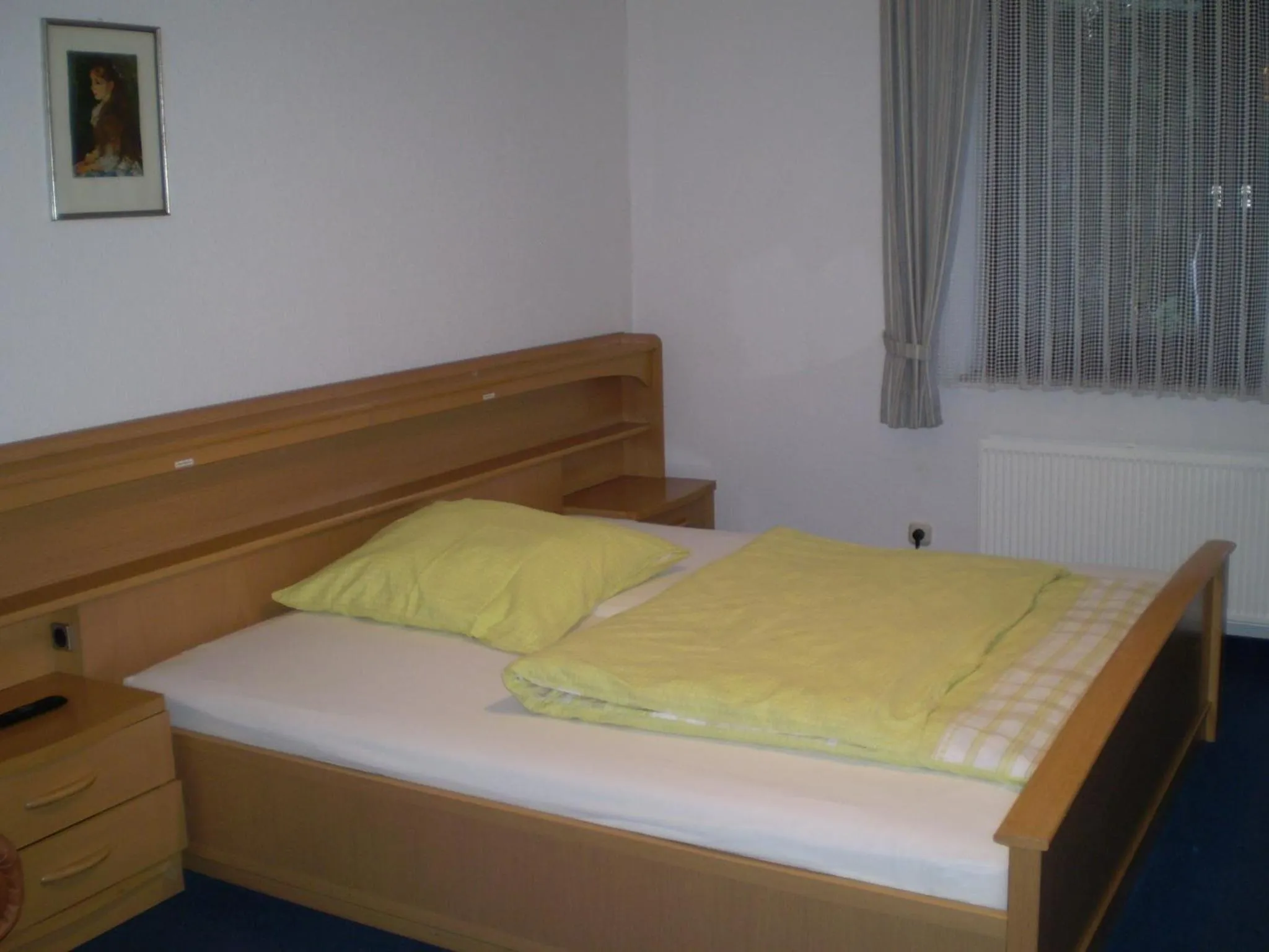 Photo of the whole room, Bed in Hotel am Weißdornbusch