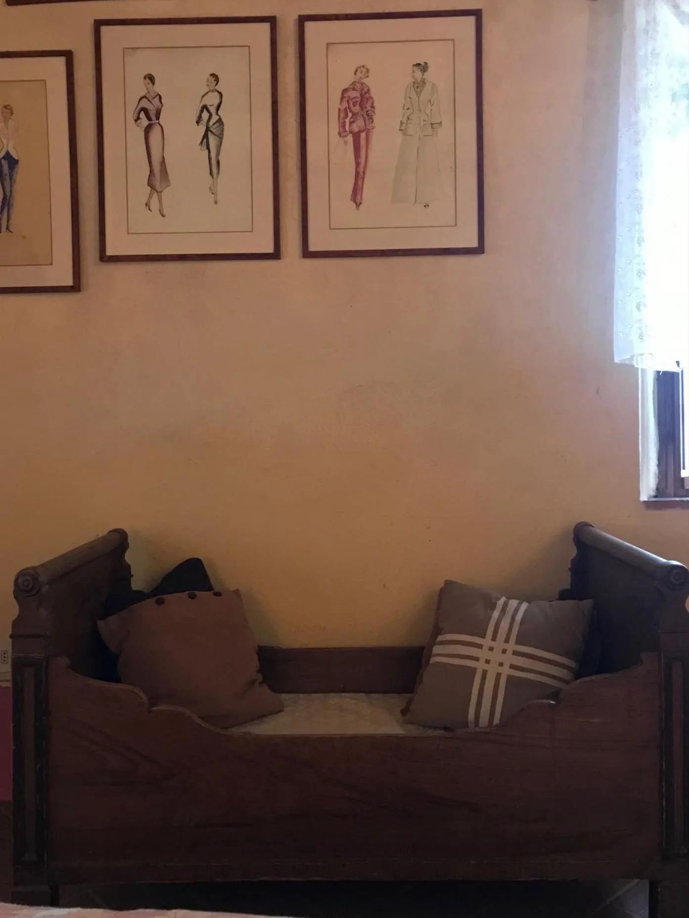 Decorative detail in La Locanda del Loggiato