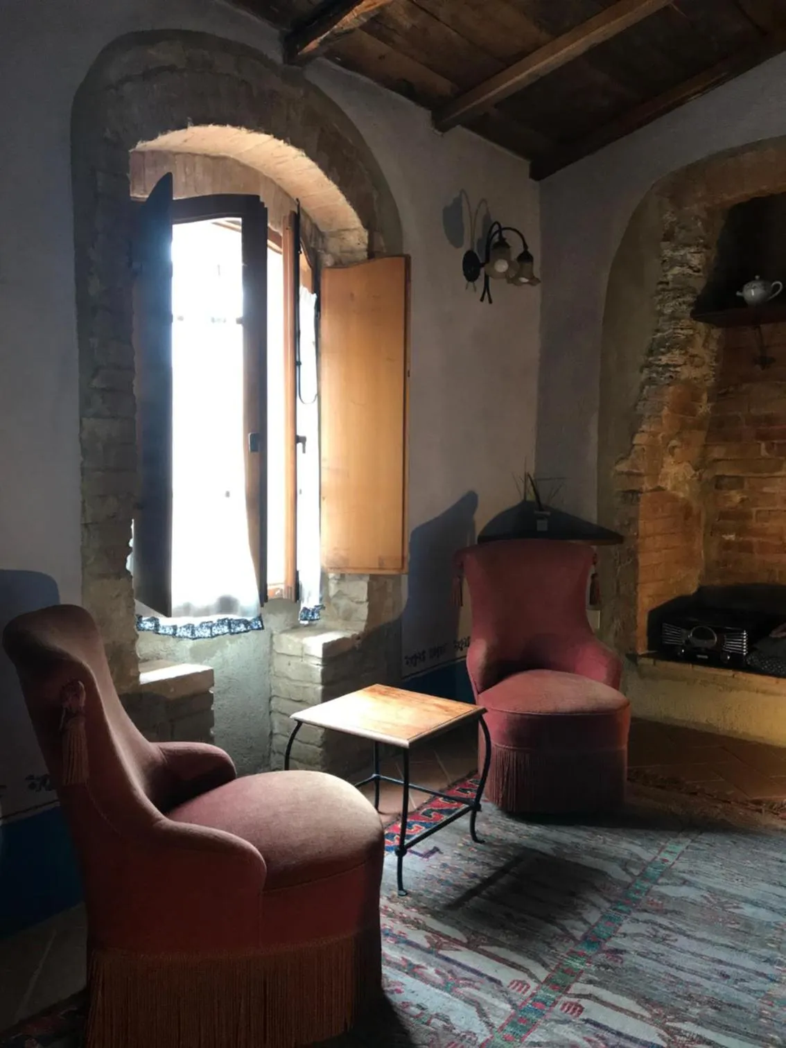 Photo of the whole room in La Locanda del Loggiato