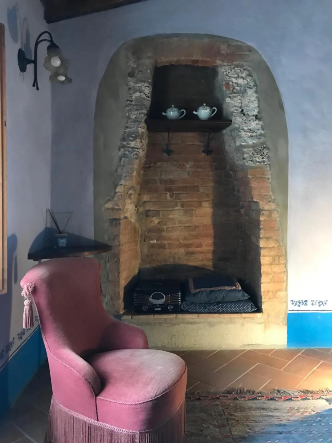 Decorative detail in La Locanda del Loggiato