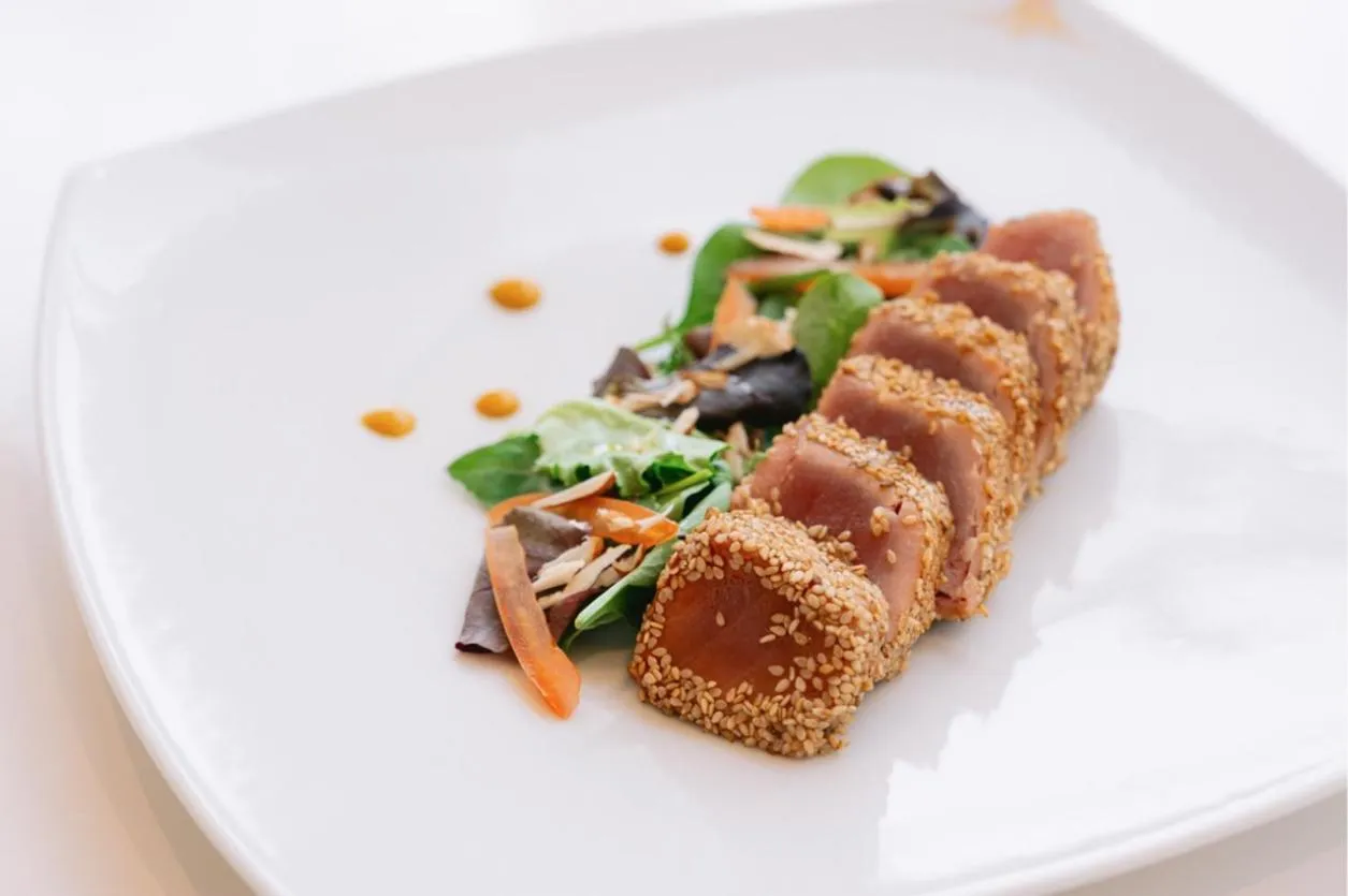 Restaurant/places to eat in Minori Palace