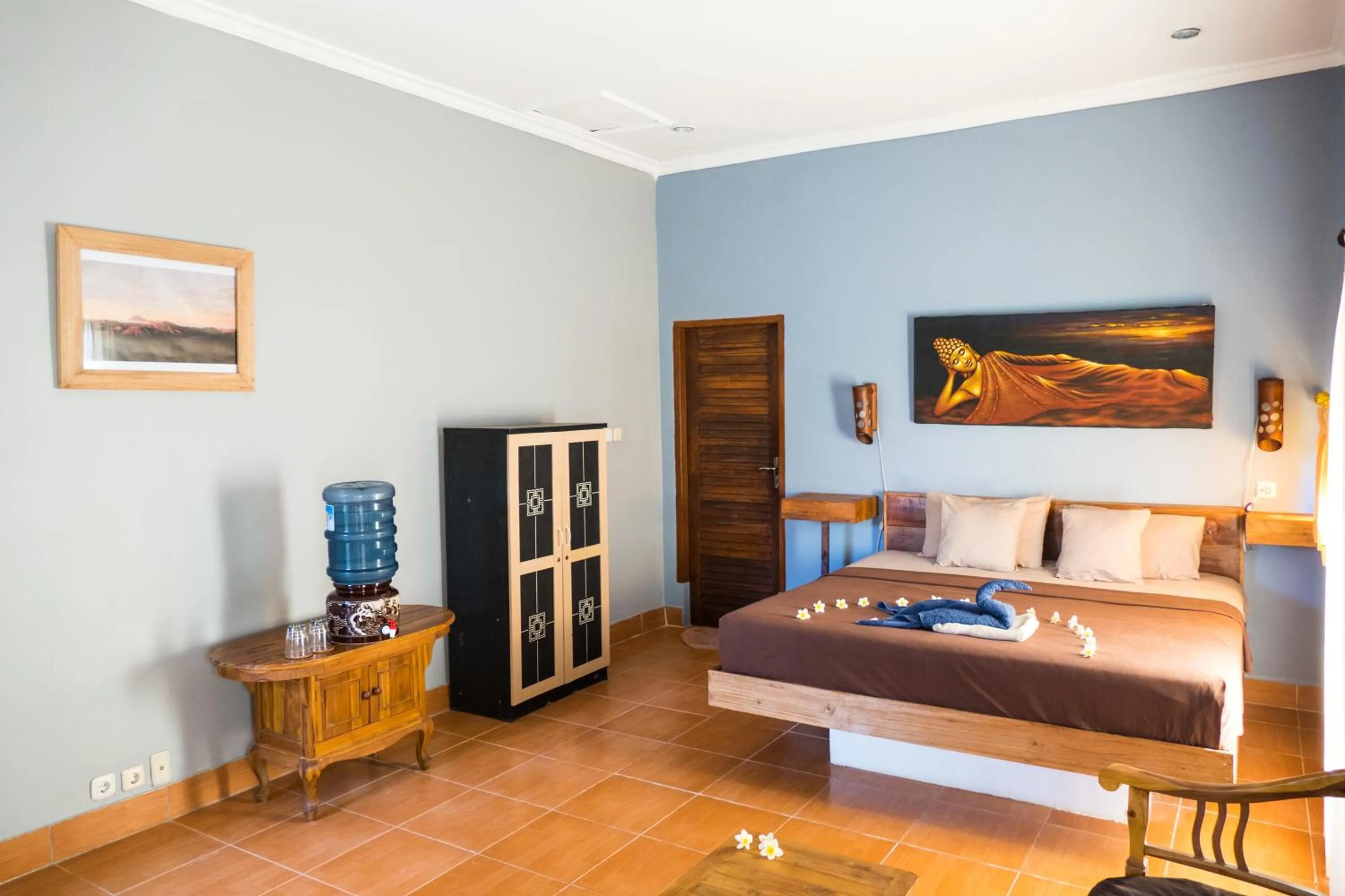 Photo of the whole room, Bed in Mandalika Cottage