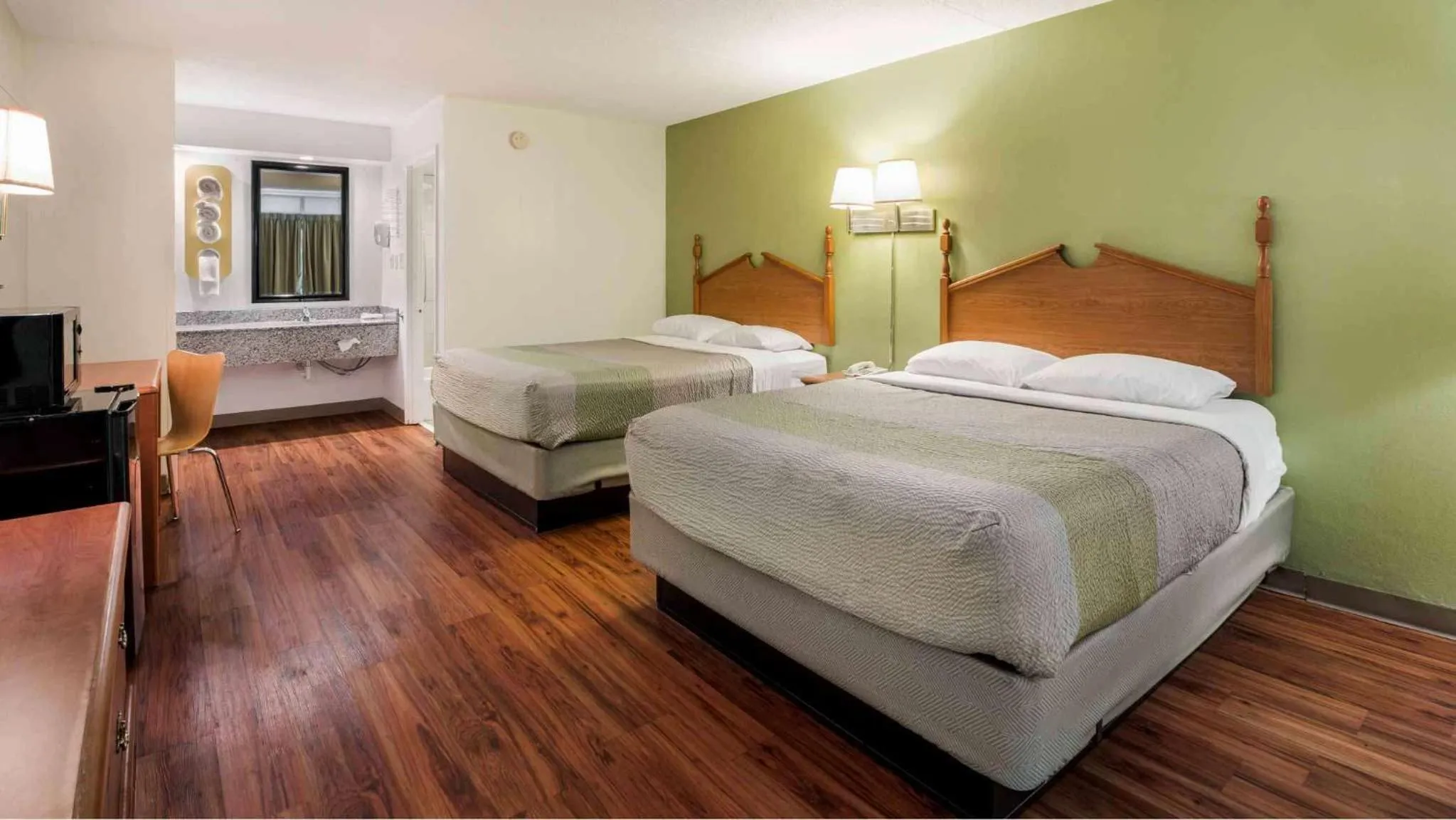 Seating area, Bed in Motel 6-Pulaski, TN