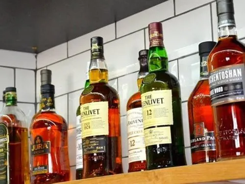 Lounge or bar in The Courie Inn