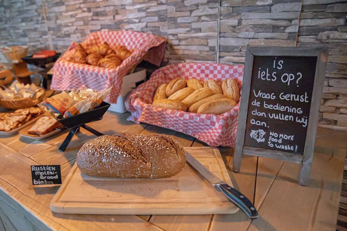 Breakfast in Hotel Onder De Linden