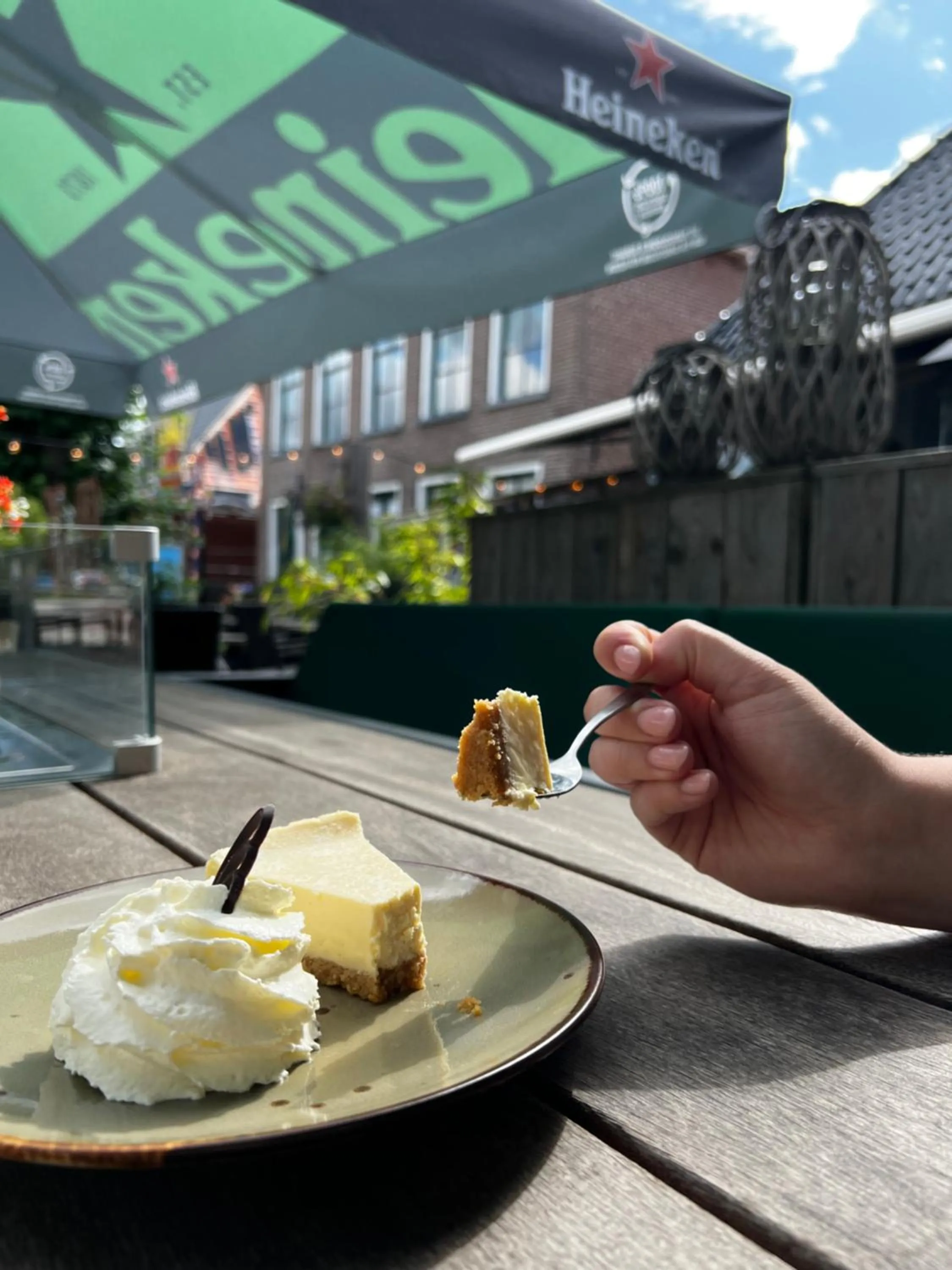 Property building in Hotel Onder De Linden