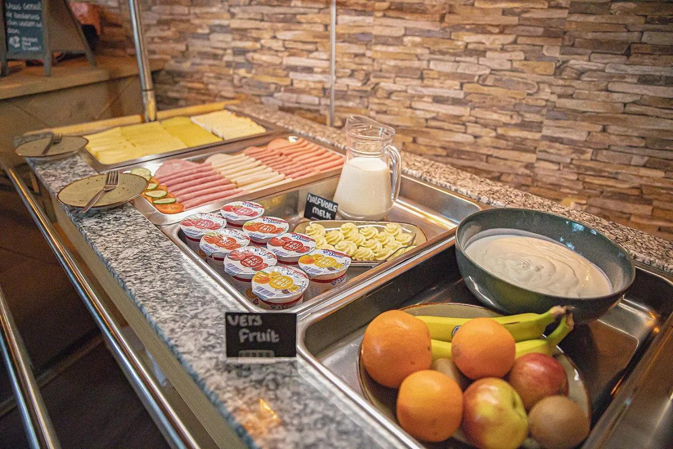 Breakfast in Hotel Onder De Linden