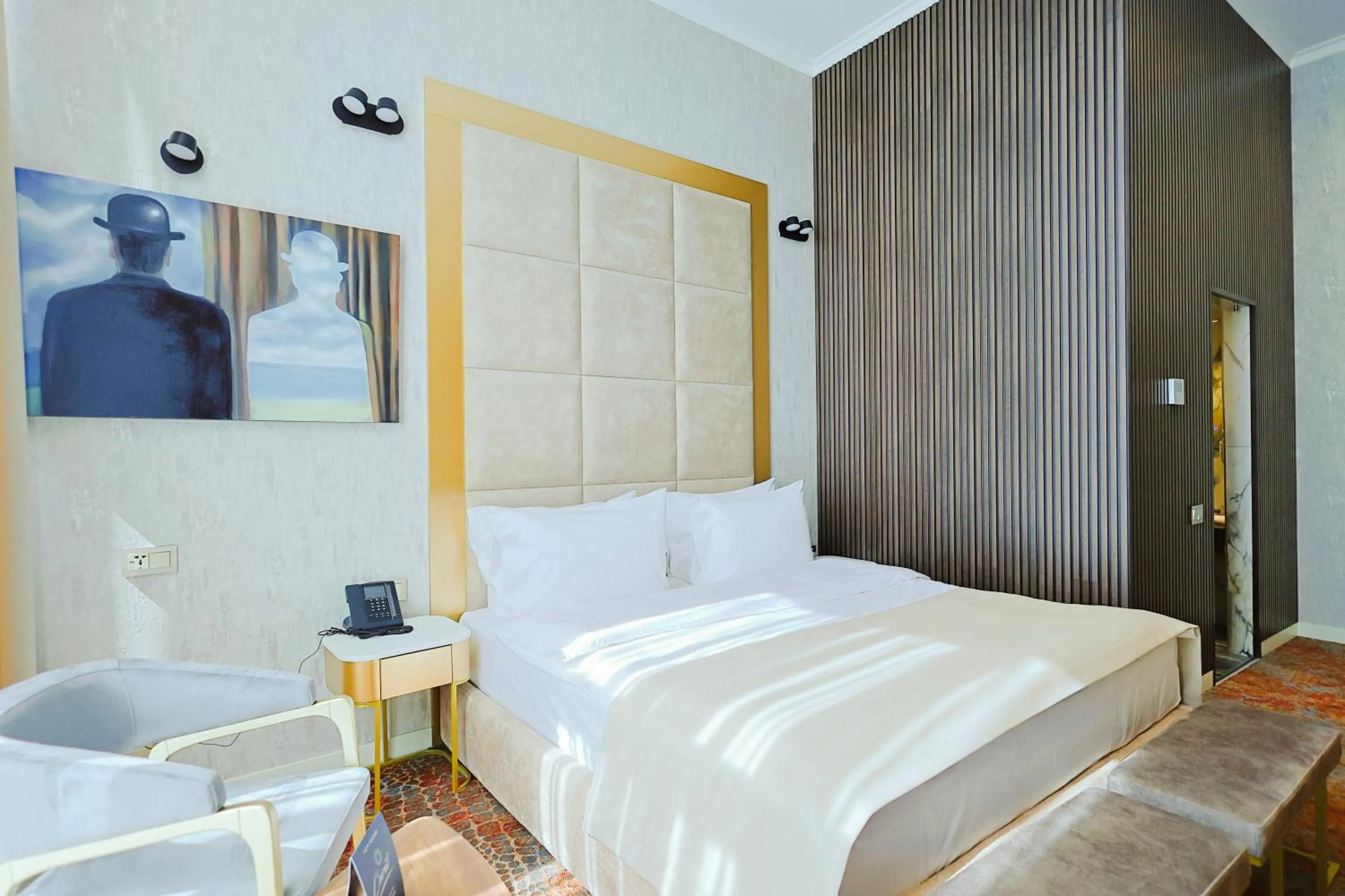 Bedroom, Bed in Carat Hotel Yerevan