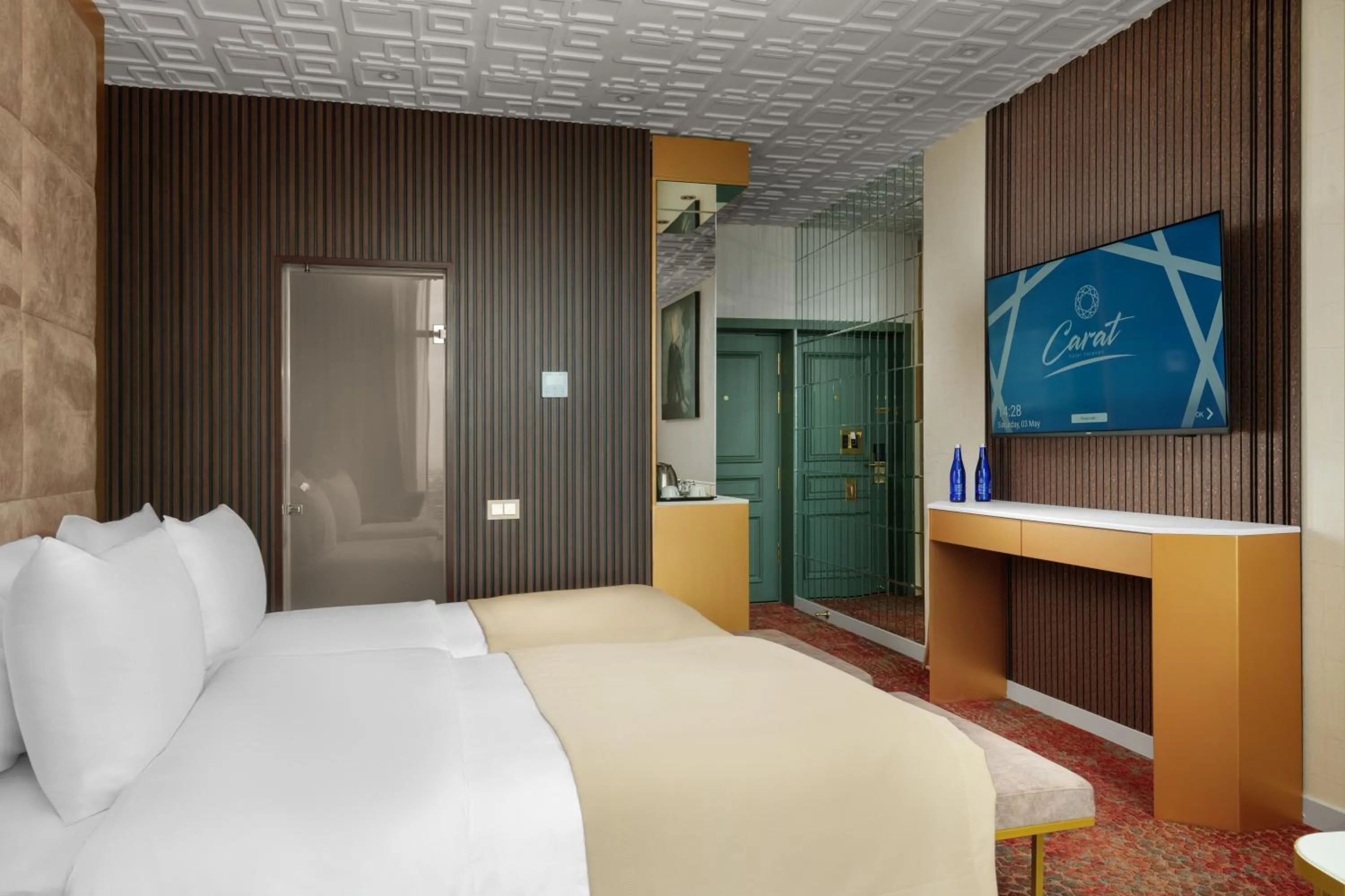 TV and multimedia, Bed in Carat Hotel Yerevan