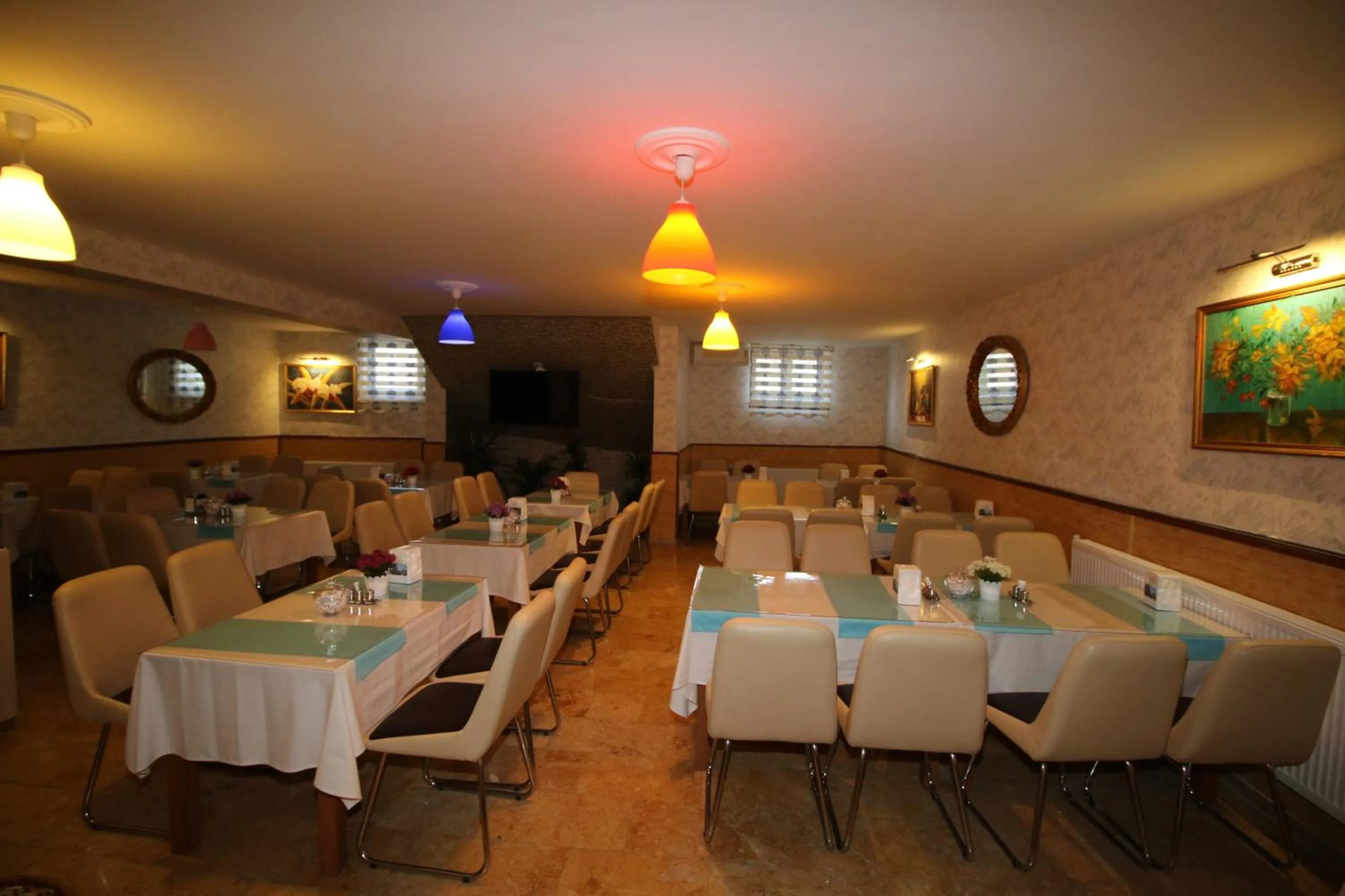 Restaurant/places to eat in Selimiye Palace