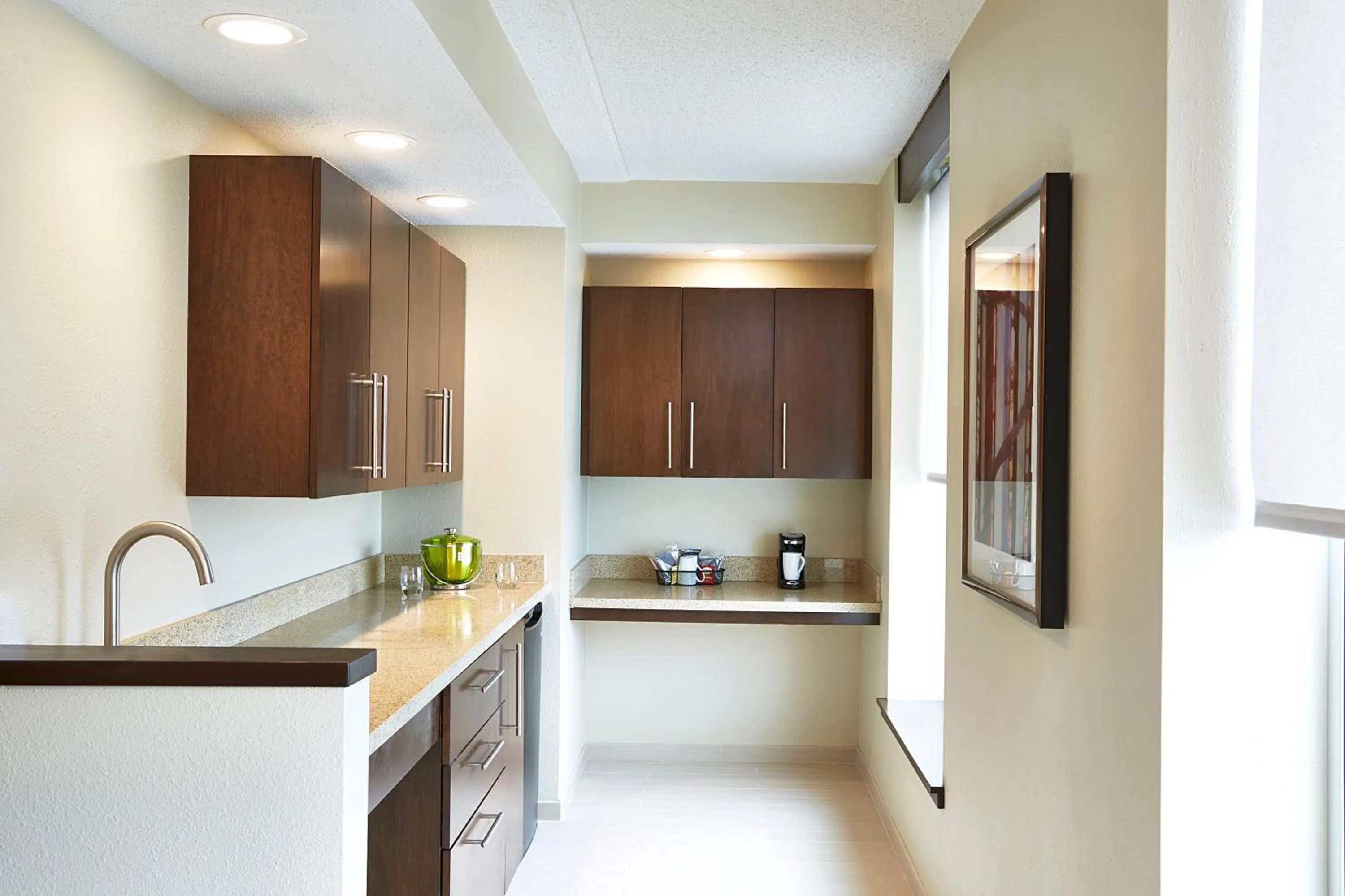 Kitchen or kitchenette in Hyatt Place Lansing-East