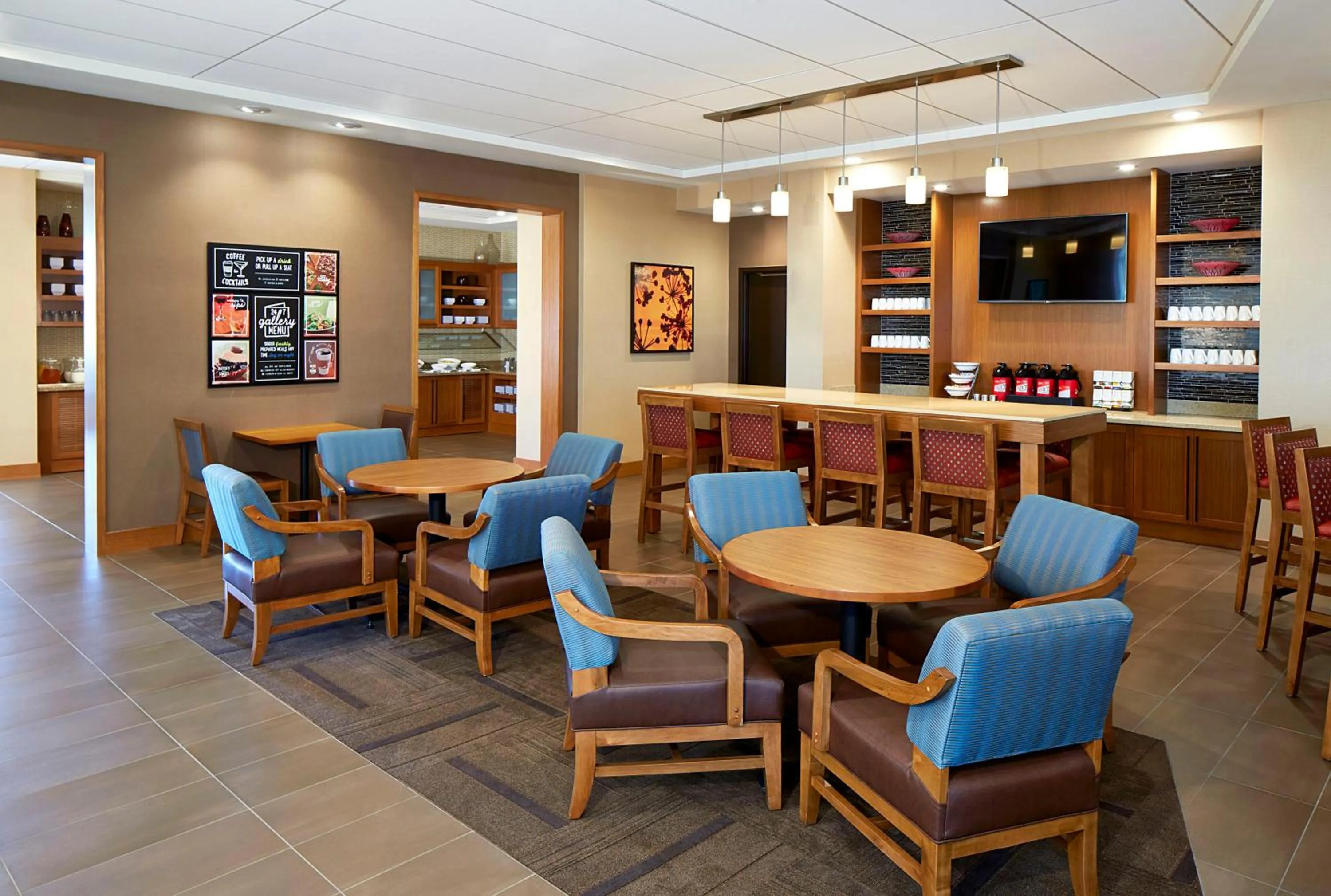 Restaurant/places to eat in Hyatt Place Lansing-East