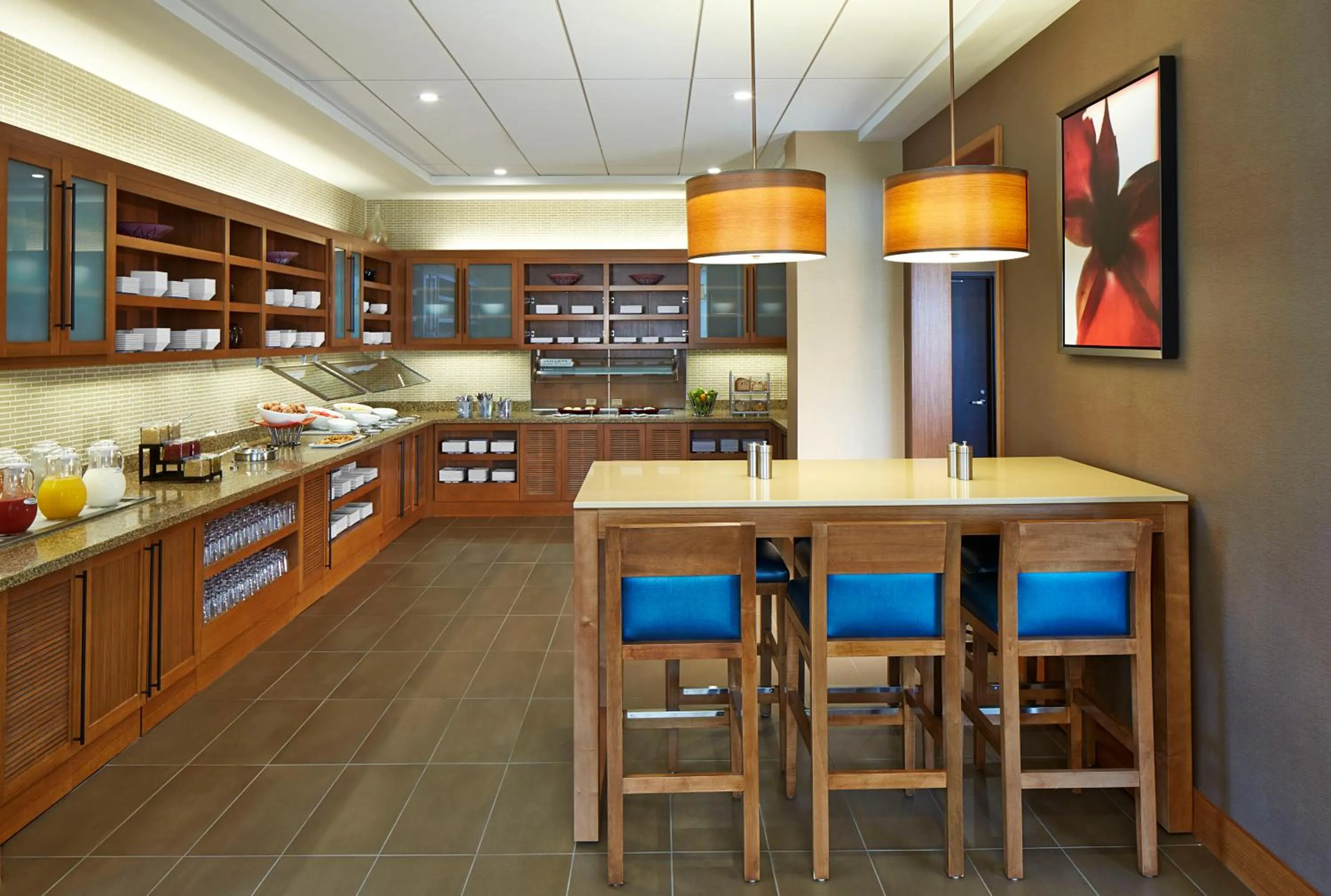 Restaurant/places to eat in Hyatt Place Lansing-East